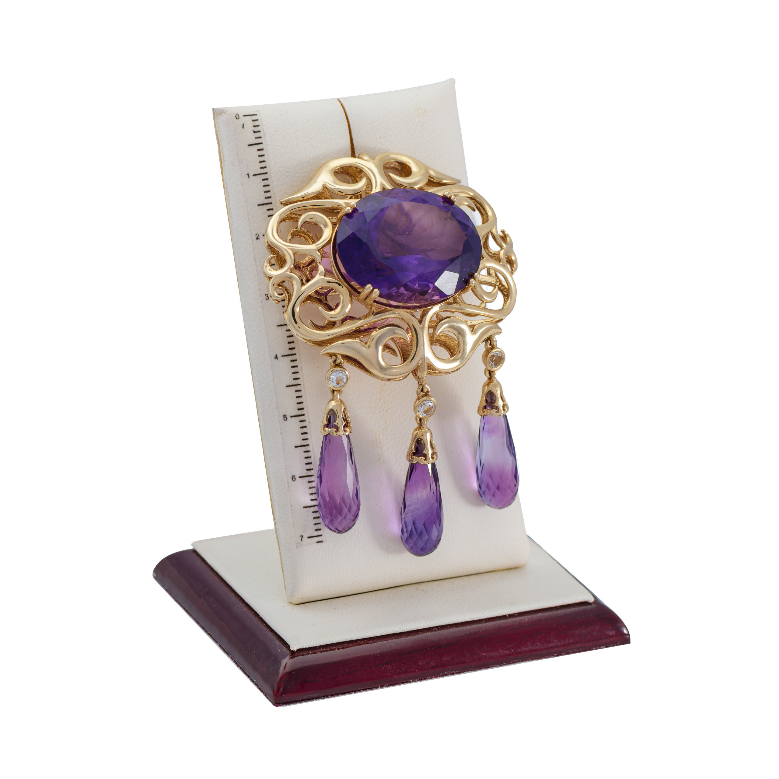 Однокадровая съемка украшений. Фотограф-дизайнер Лейла Кабди