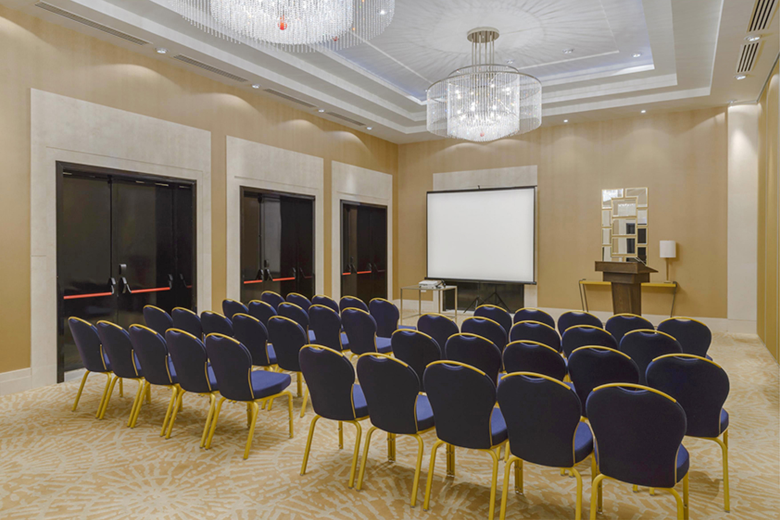 Интерьерная съемка конференц-холлов MARRIOTT ASTANA. Фотограф-дизайнер Лейла Кабди