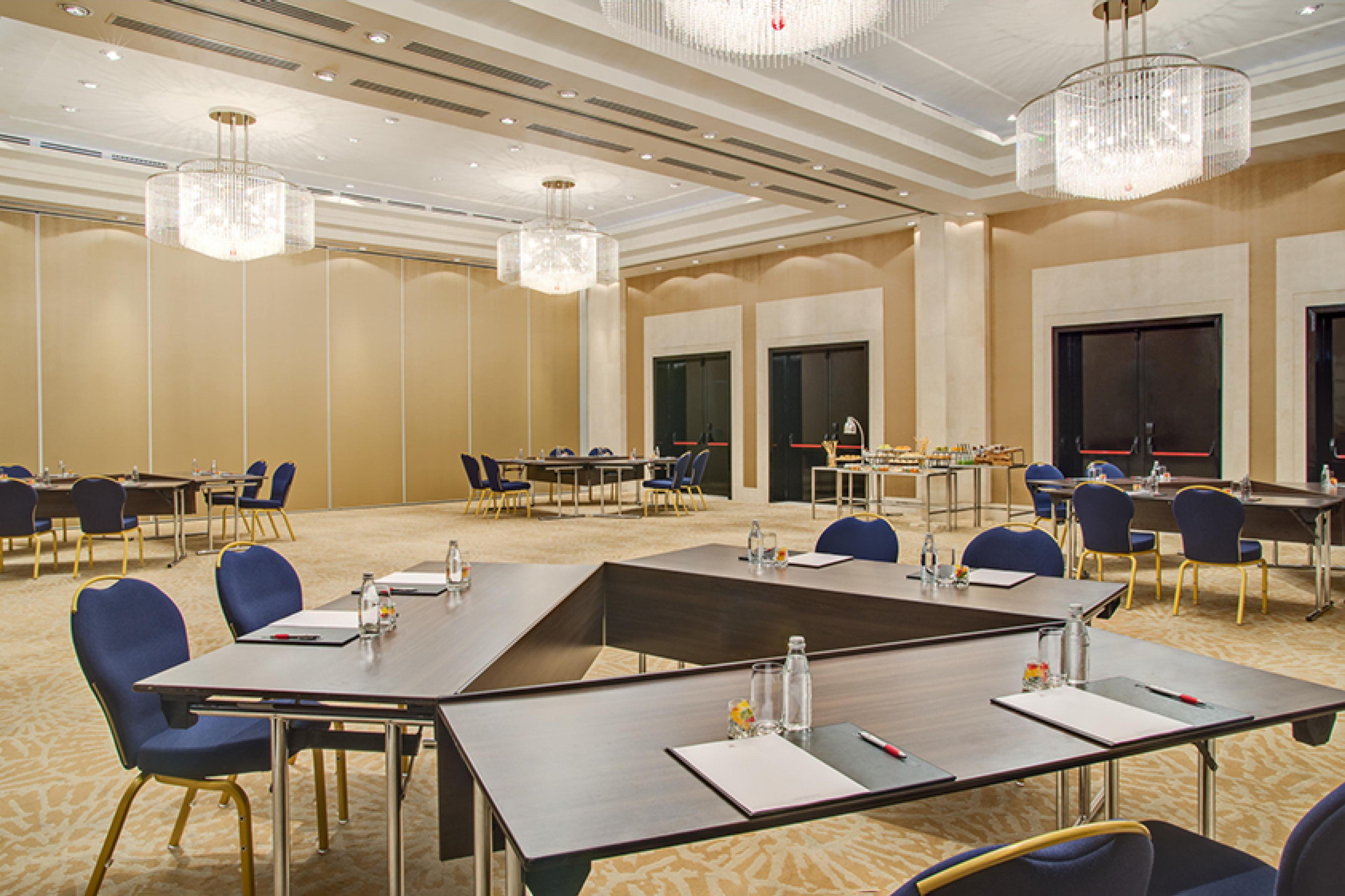 Интерьерная съемка конференц-холлов MARRIOTT ASTANA. Фотограф-дизайнер Лейла Кабди