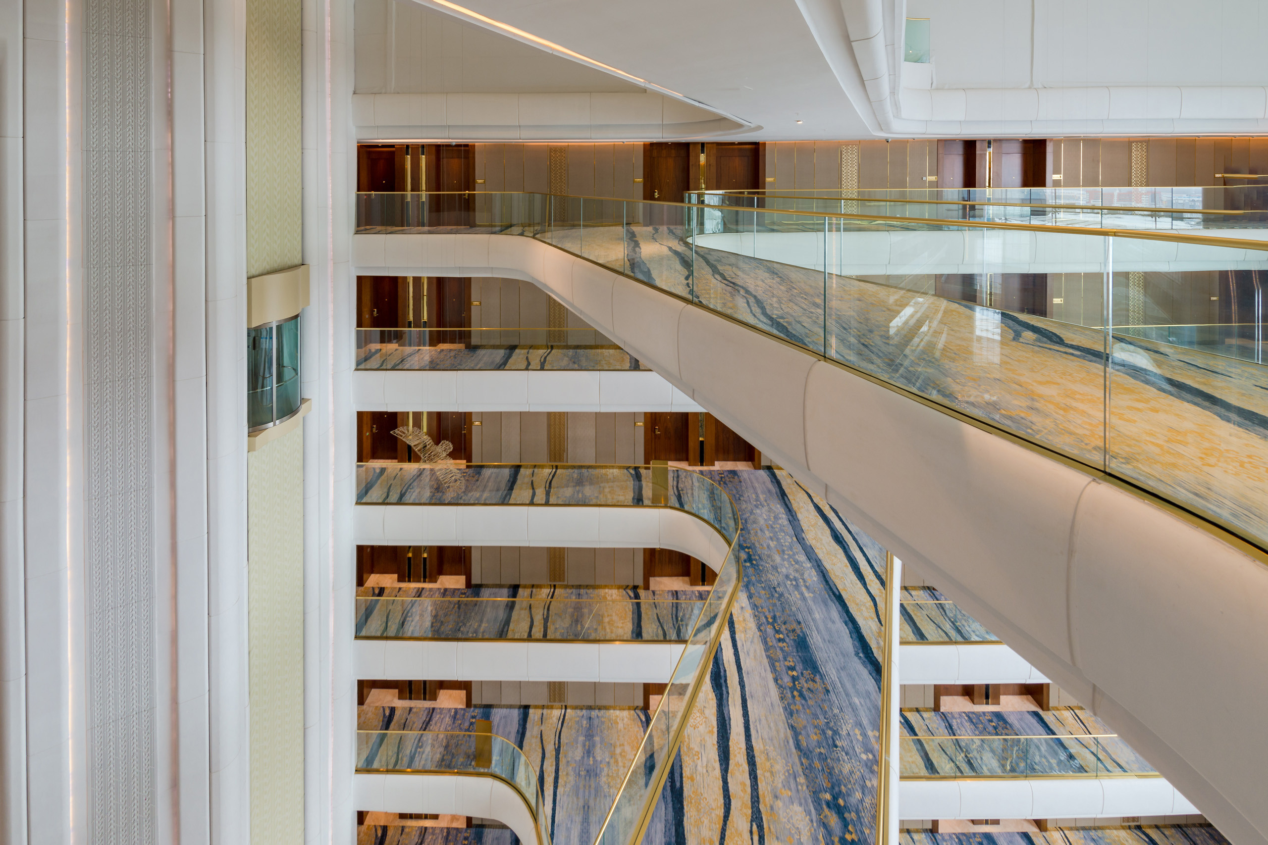 Портфолийная съемка холлов HILTON ASTANA. Фотограф-дизайнер Лейла Кабди