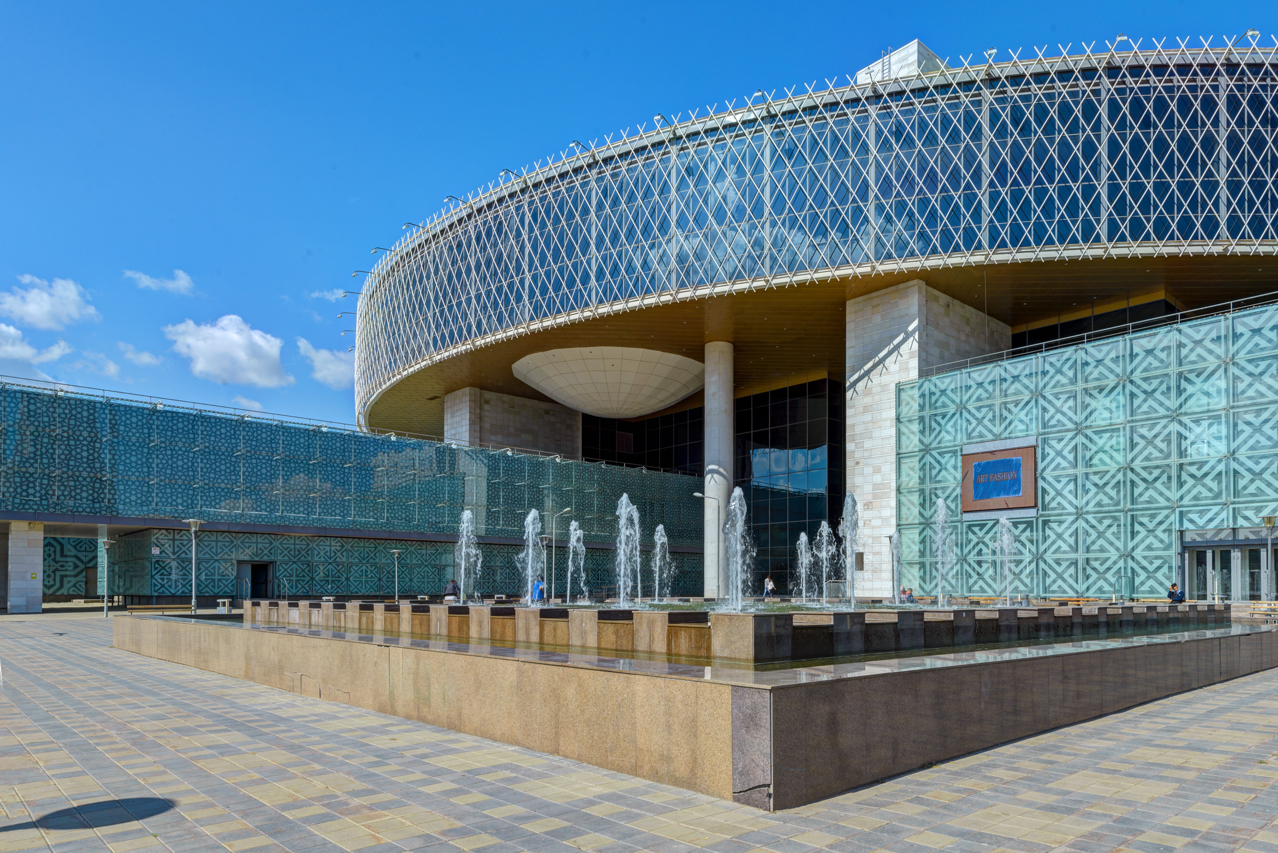 ДОСТОПРИМЕЧАТЕЛЬНОСТИ СТОЛИЦЫ. Фотограф-дизайнер Лейла Кабди