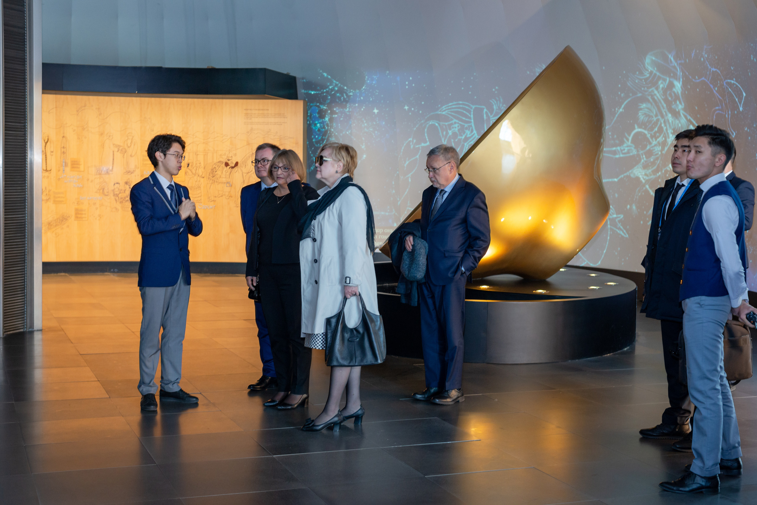 Репортажная съемка посещения Парламентариями стран мира МУЗЕЯ НУР АЛЕМ. Фотограф-дизайнер Лейла Кабди