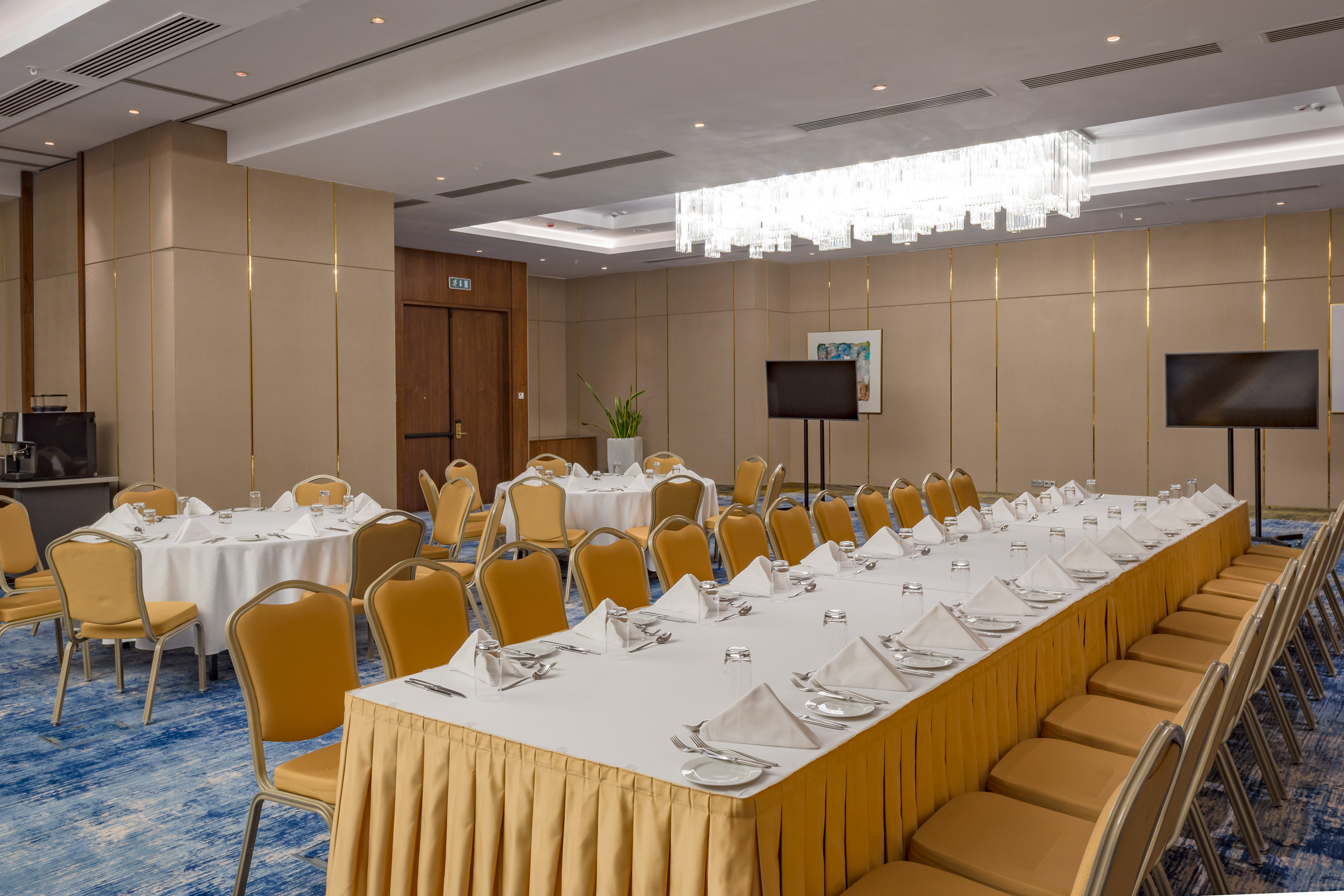 Интерьерная съемка конференц-холлов HILTON ASTANA. Фотограф-дизайнер Лейла Кабди