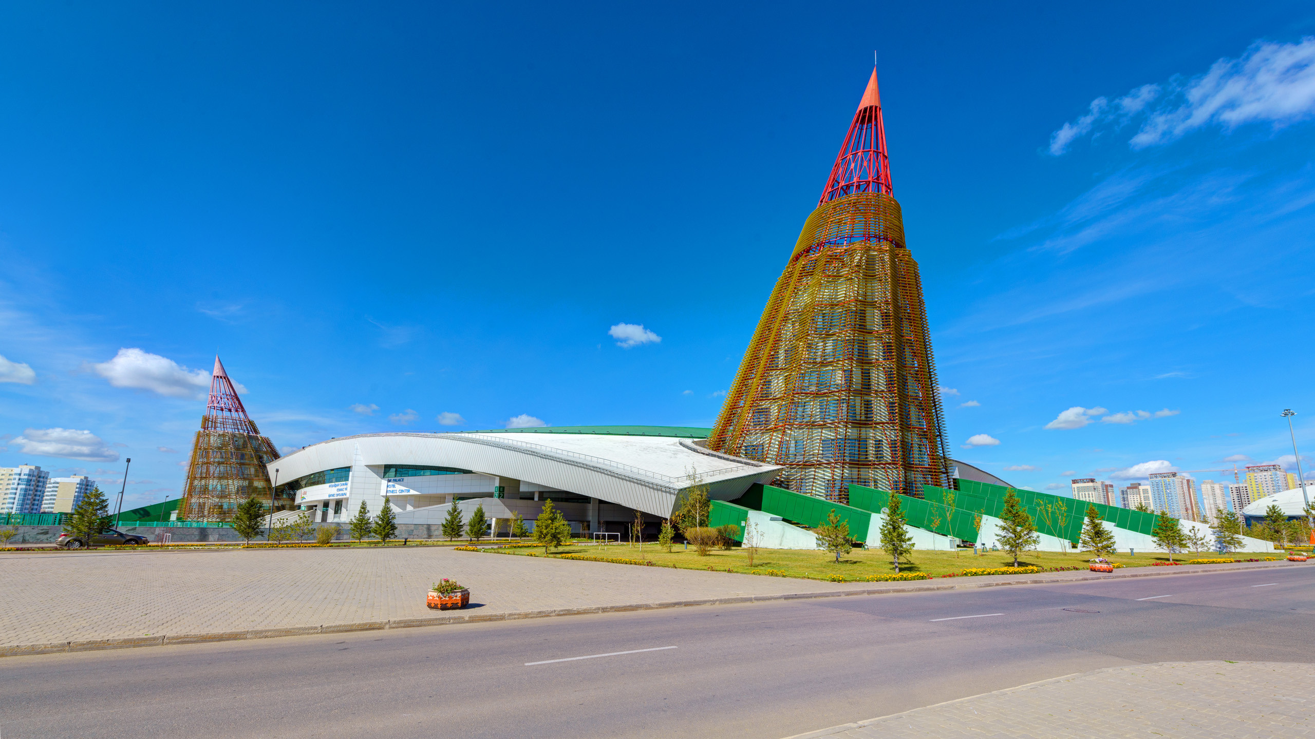 ДОСТОПРИМЕЧАТЕЛЬНОСТИ СТОЛИЦЫ. Фотограф-дизайнер Лейла Кабди