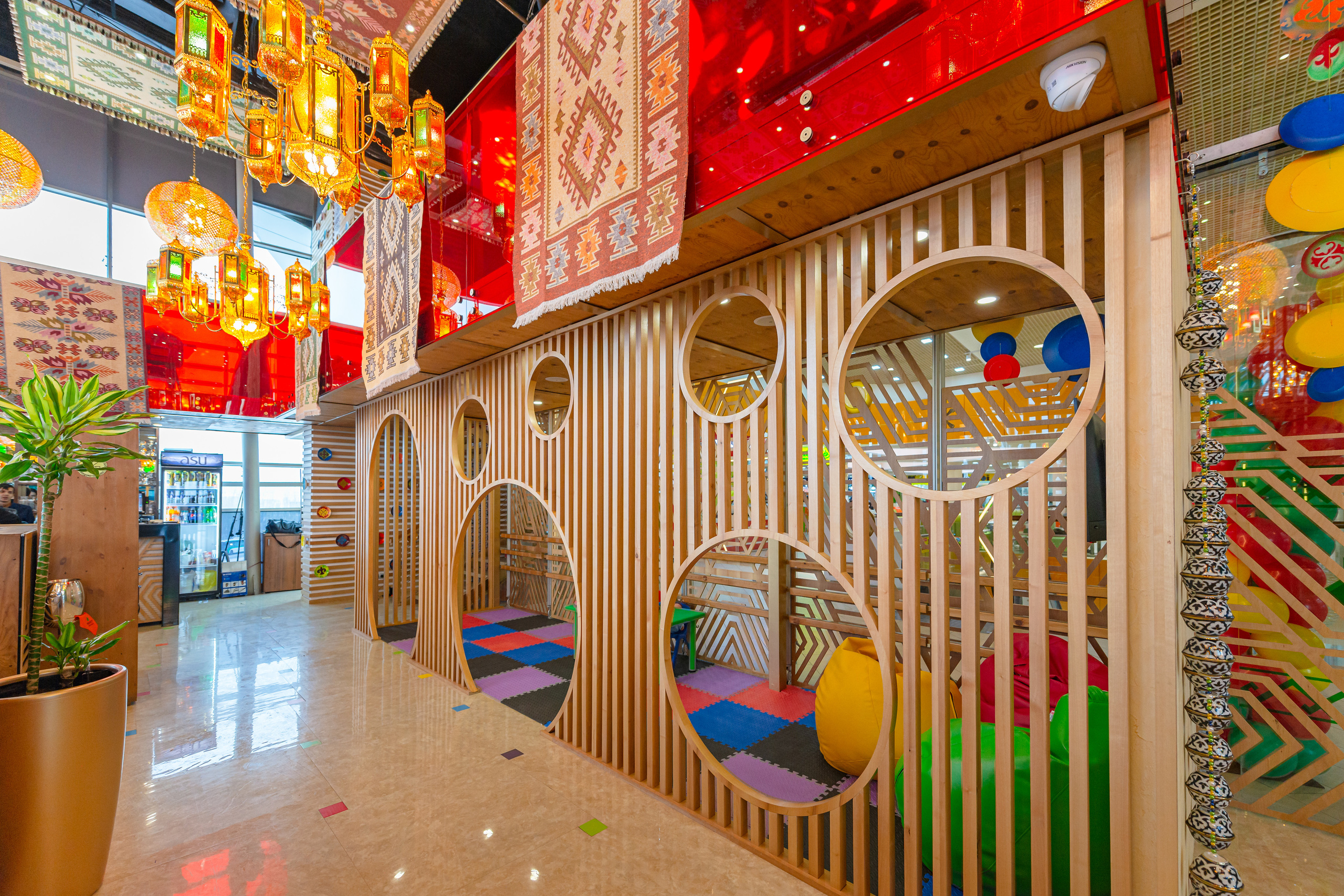 Интерьерная съемка ресторана NAVAT в ТРЦ «Asia Park». Фотограф-дизайнер Лейла Кабди