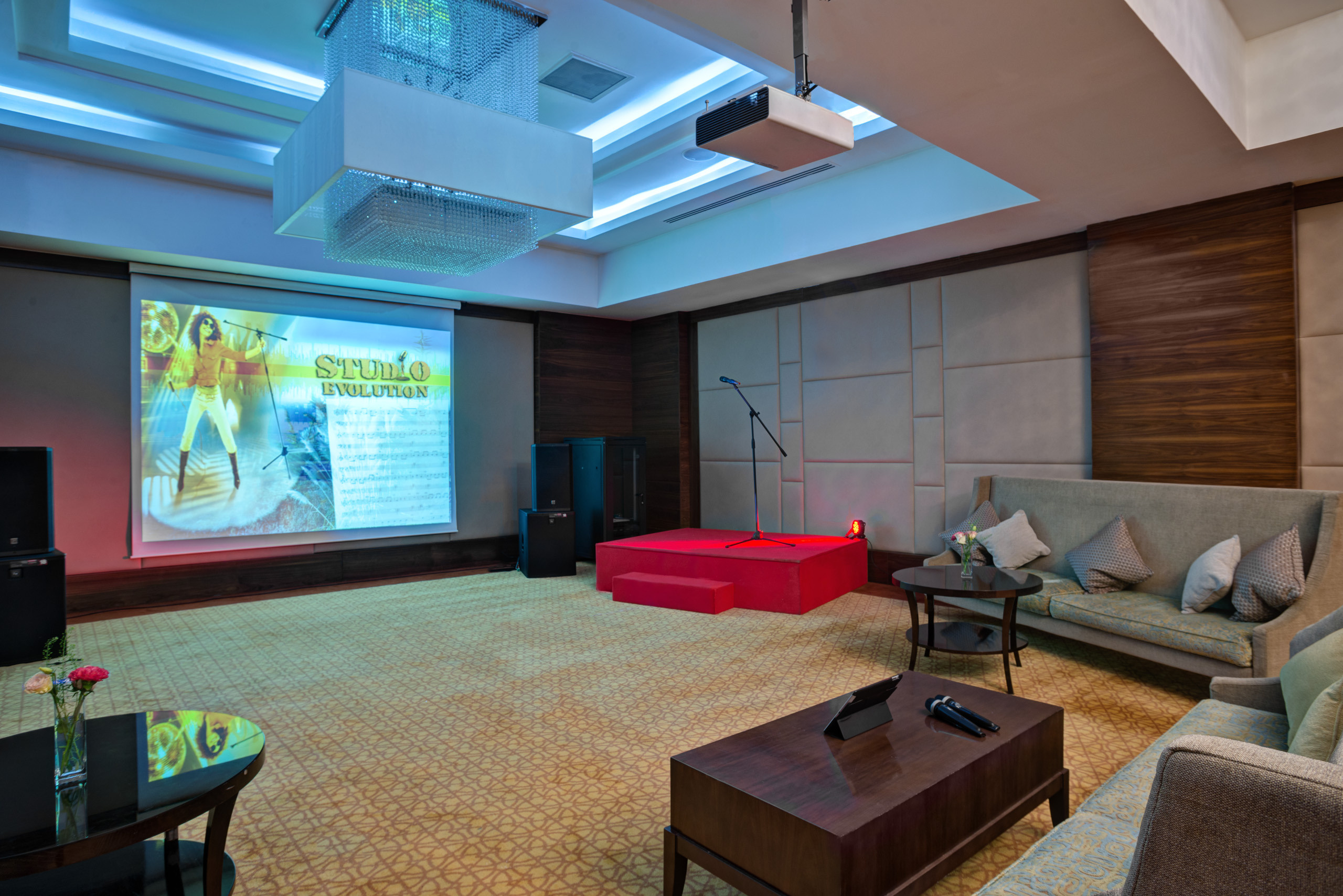 Интерьерная съемка конференц-холлов RIXOS BOROVOE. Фотограф-дизайнер Лейла Кабди