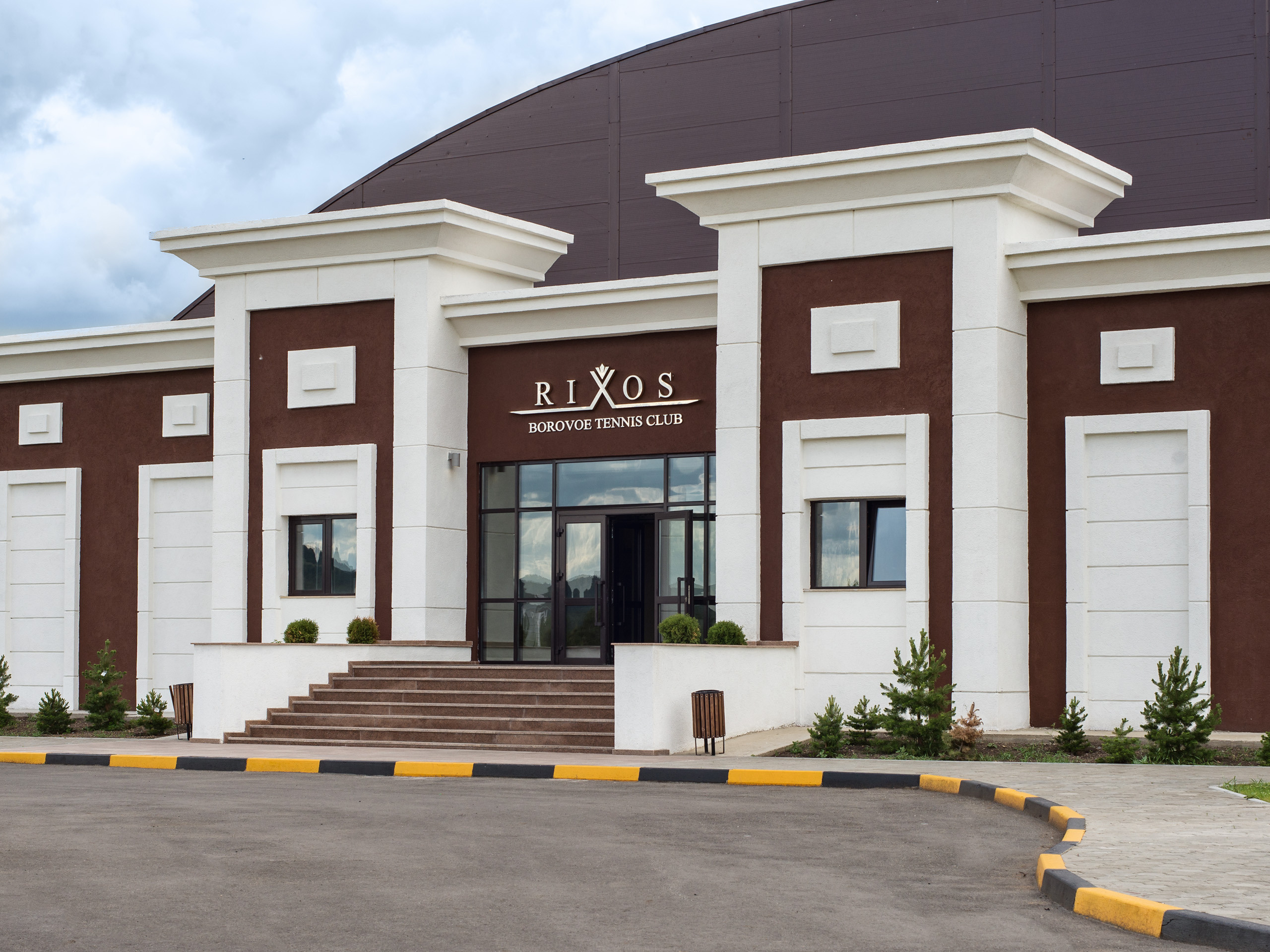 Экстерьерная съемка у озера ЩУЧЬЕ (RIXOS BOROVOE). Фотограф-дизайнер Лейла Кабди