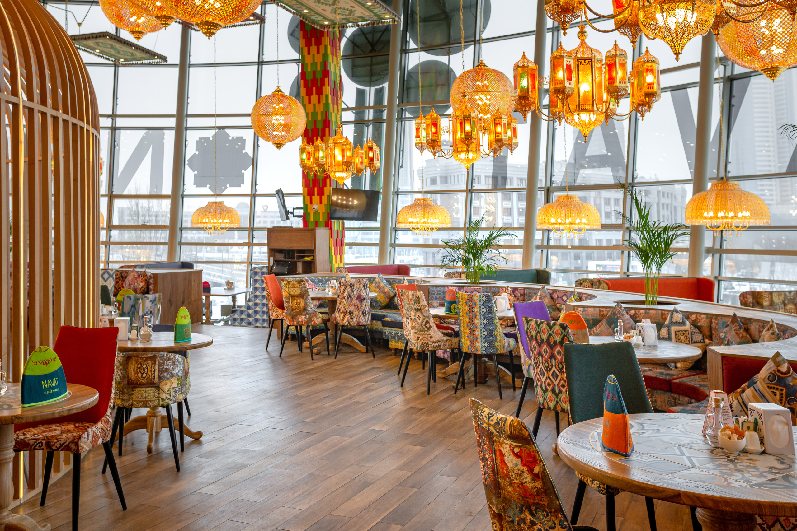 Интерьерная съемка ресторана NAVAT в ТРЦ «Asia Park». Фотограф-дизайнер Лейла Кабди