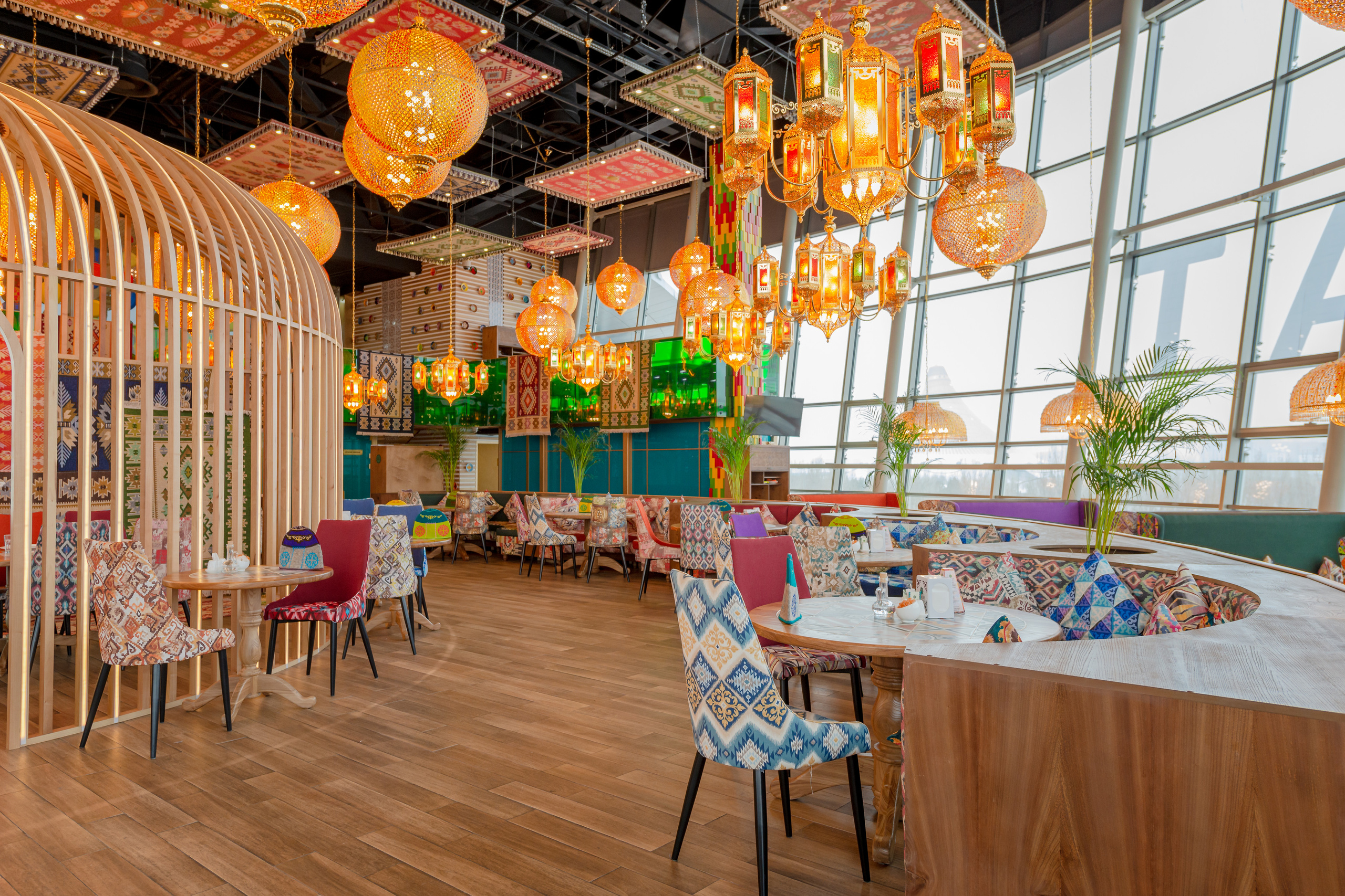 Интерьерная съемка ресторана NAVAT в ТРЦ «Asia Park». Фотограф-дизайнер Лейла Кабди