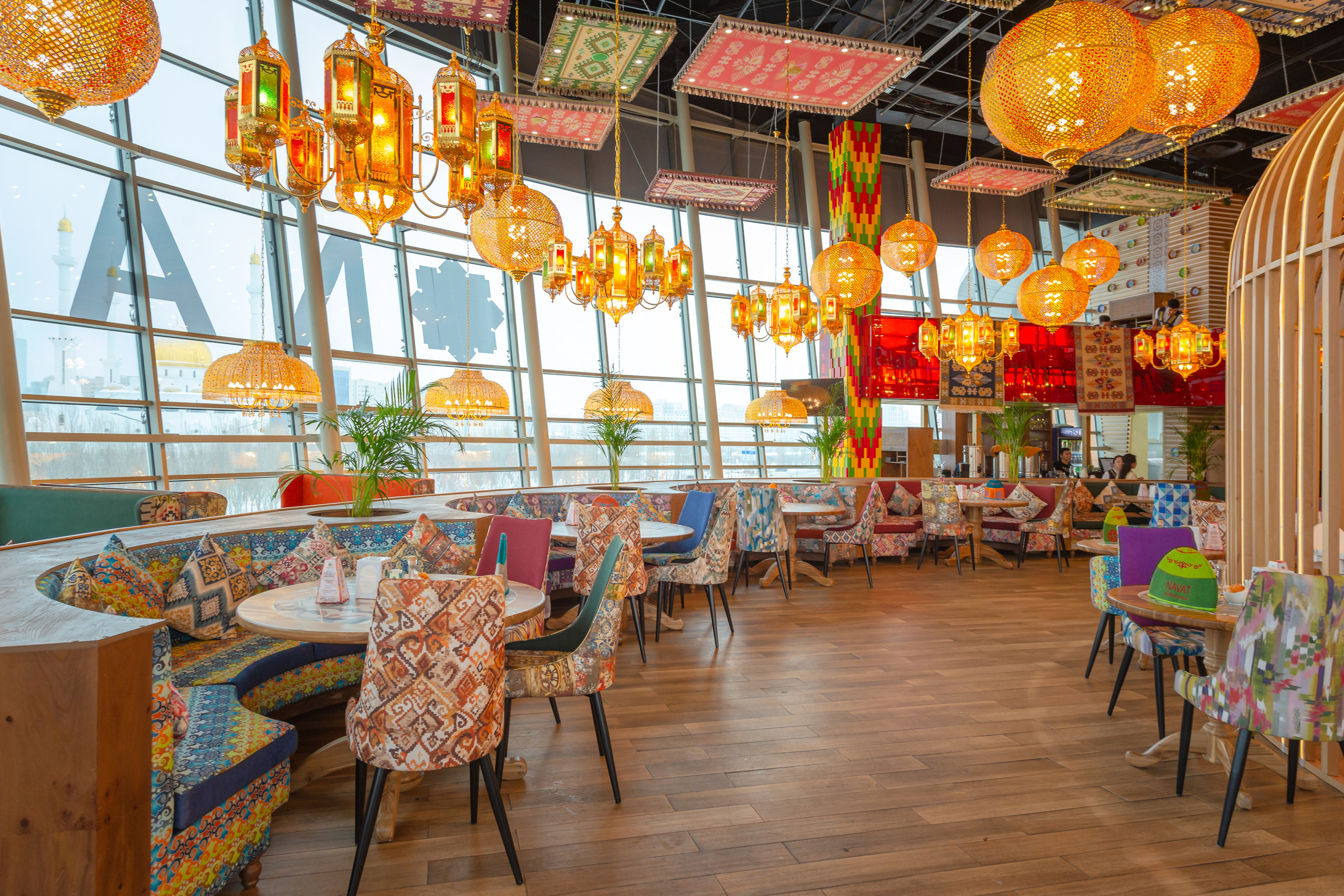 Интерьерная съемка ресторана NAVAT в ТРЦ «Asia Park». Фотограф-дизайнер Лейла Кабди