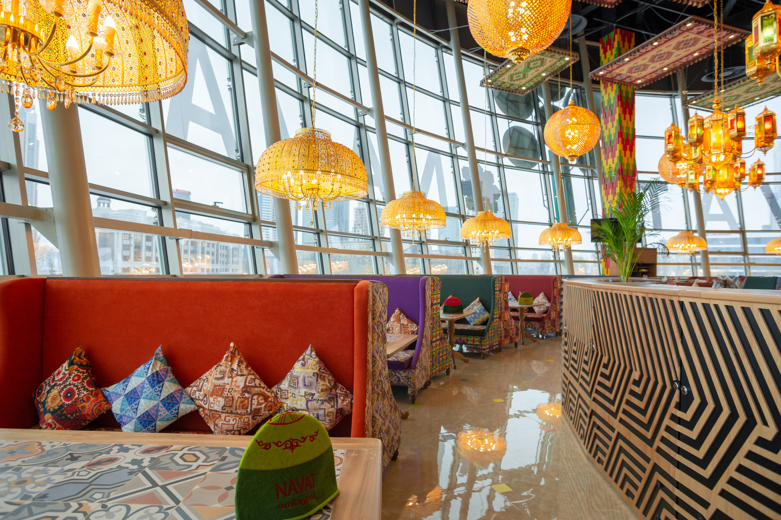 Интерьерная съемка ресторана NAVAT в ТРЦ «Asia Park». Фотограф-дизайнер Лейла Кабди
