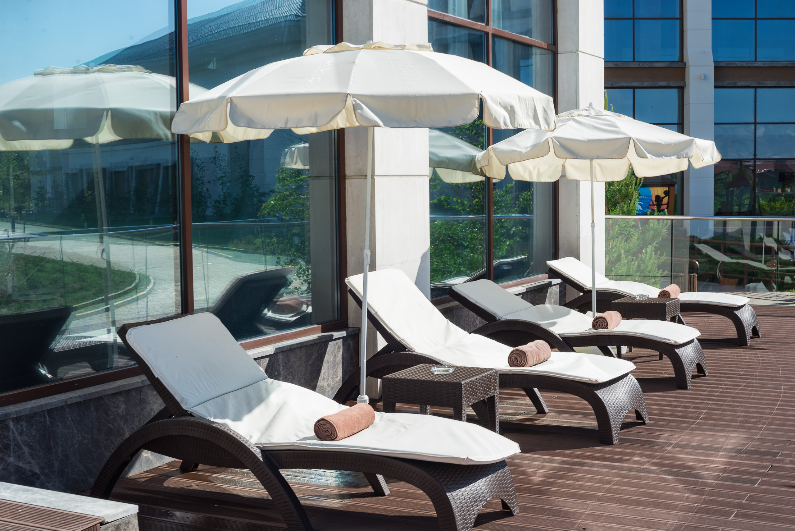 Экстерьерная съемка у озера ЩУЧЬЕ (RIXOS BOROVOE). Фотограф-дизайнер Лейла Кабди