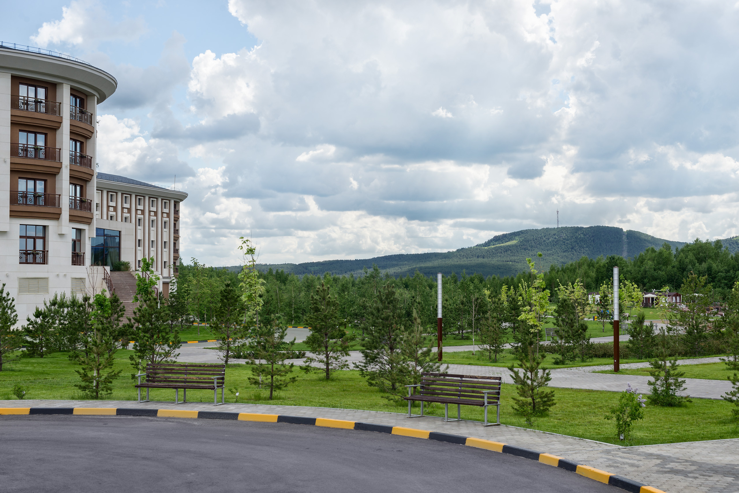 Экстерьерная съемка у озера ЩУЧЬЕ (RIXOS BOROVOE). Фотограф-дизайнер Лейла Кабди