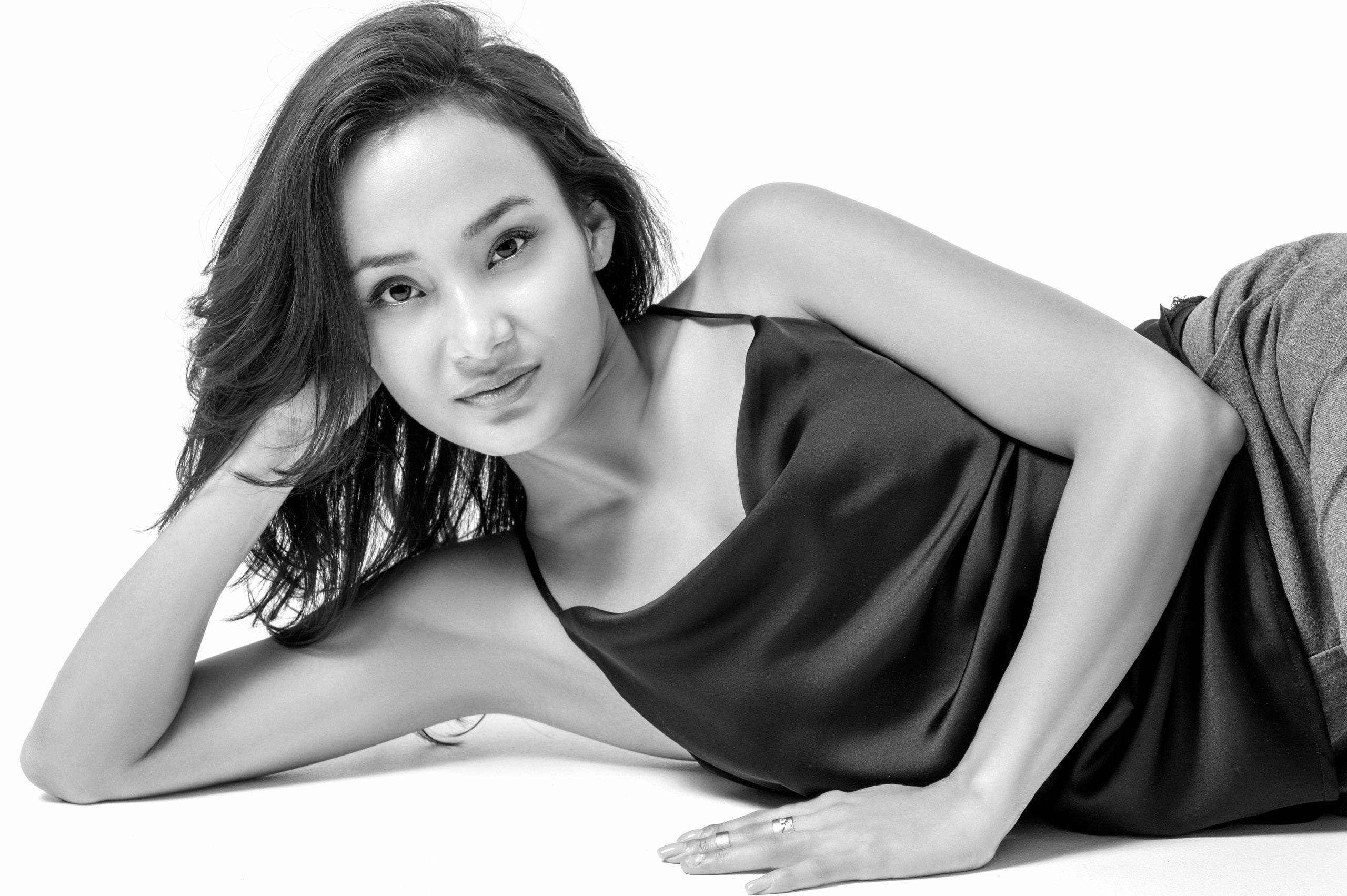 Самал. Съемка на циклораме. Фотограф-дизайнер Лейла Кабди