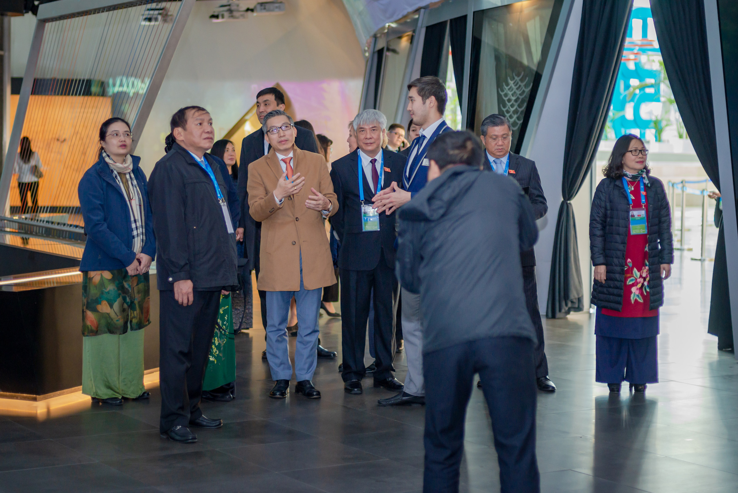 Репортажная съемка посещения Парламентариями стран мира МУЗЕЯ НУР АЛЕМ. Фотограф-дизайнер Лейла Кабди