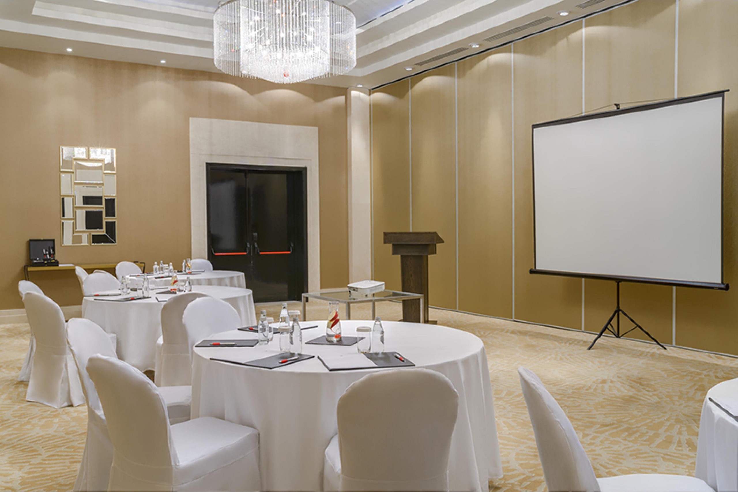 Интерьерная съемка конференц-холлов MARRIOTT ASTANA. Фотограф-дизайнер Лейла Кабди