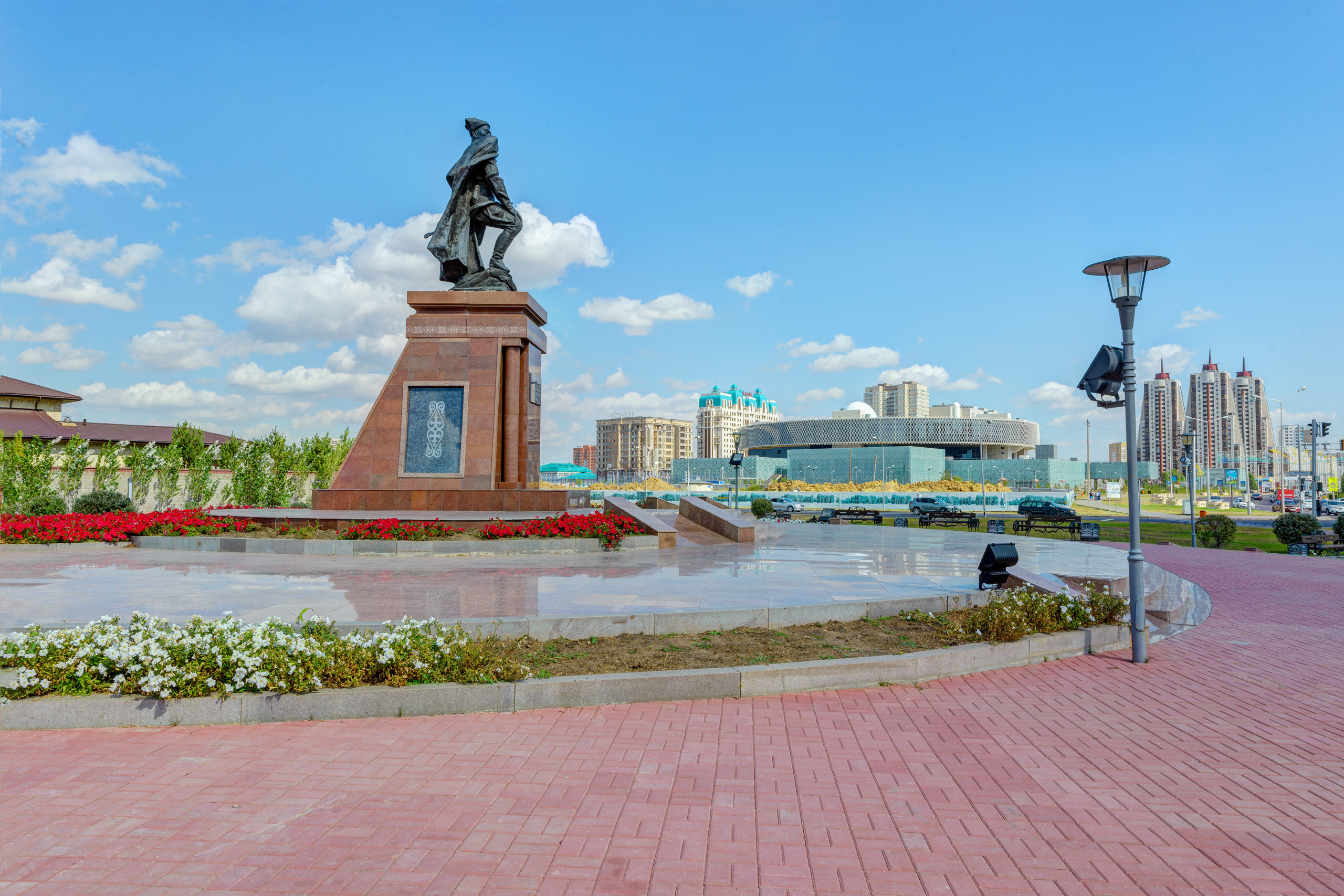 ДОСТОПРИМЕЧАТЕЛЬНОСТИ СТОЛИЦЫ. Фотограф-дизайнер Лейла Кабди