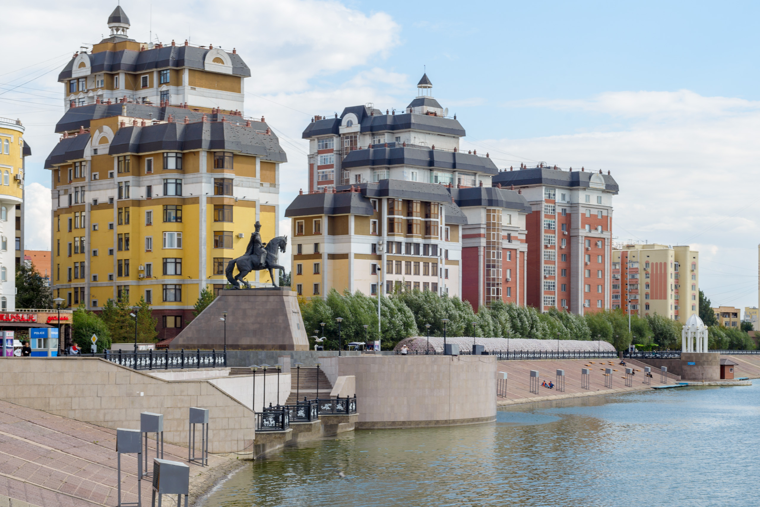 ДОСТОПРИМЕЧАТЕЛЬНОСТИ СТОЛИЦЫ. Фотограф-дизайнер Лейла Кабди