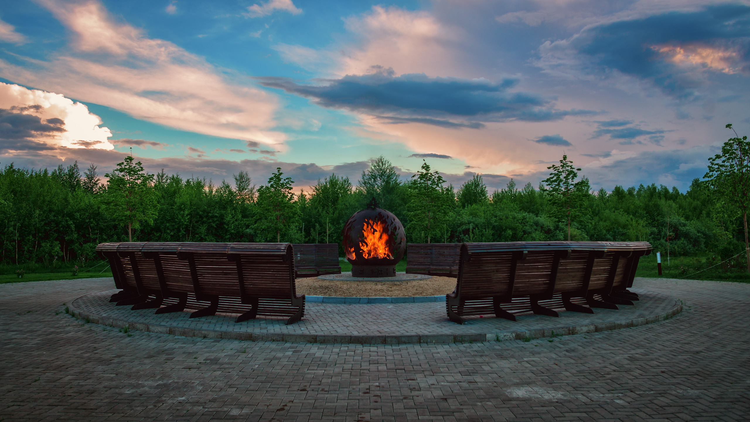 Экстерьерная съемка у озера ЩУЧЬЕ (RIXOS BOROVOE). Фотограф-дизайнер Лейла Кабди