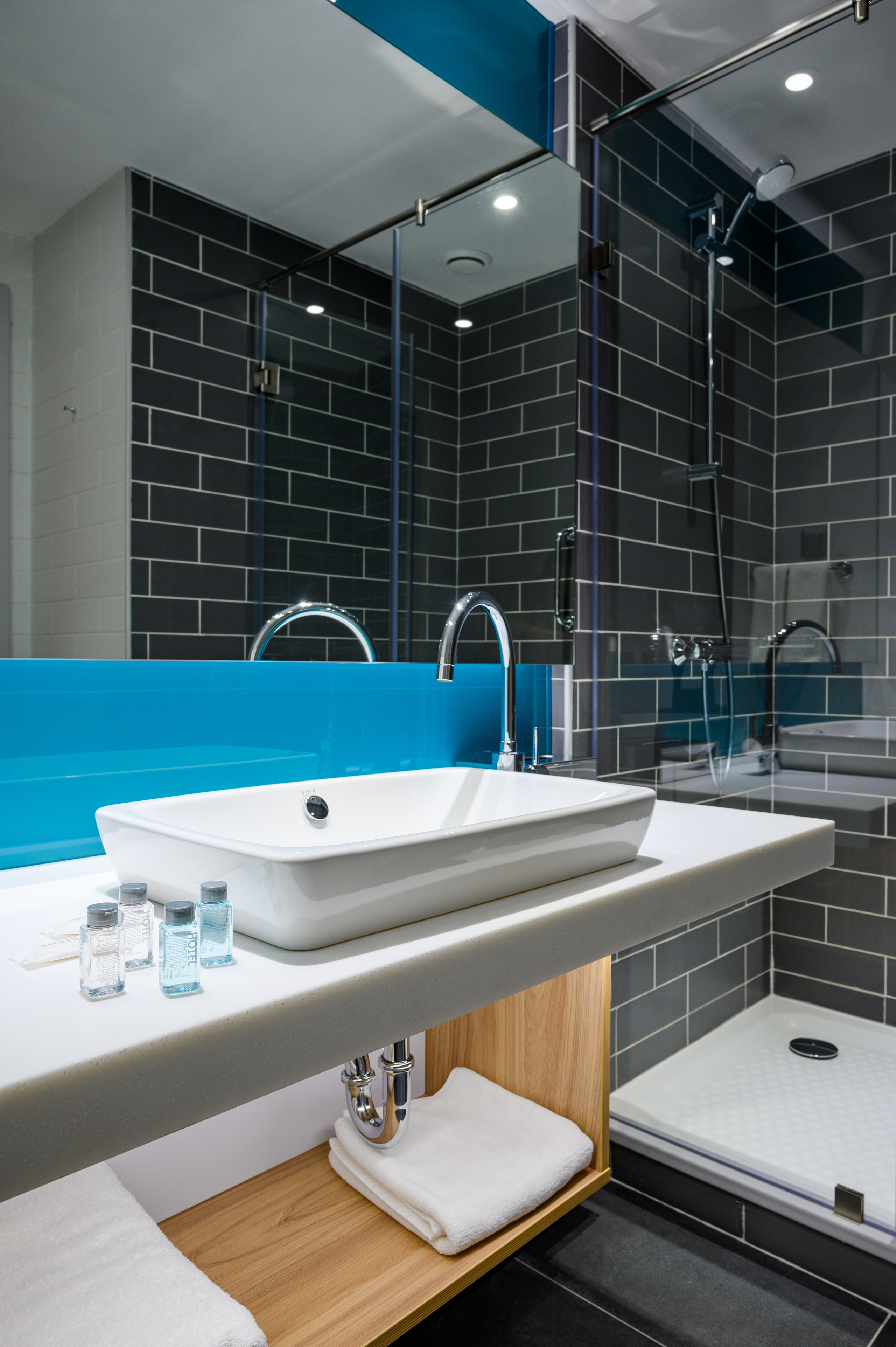 Интерьерная съемка для отеля HOLIDAY INN EXPRESS. Фотограф-дизайнер Лейла Кабди