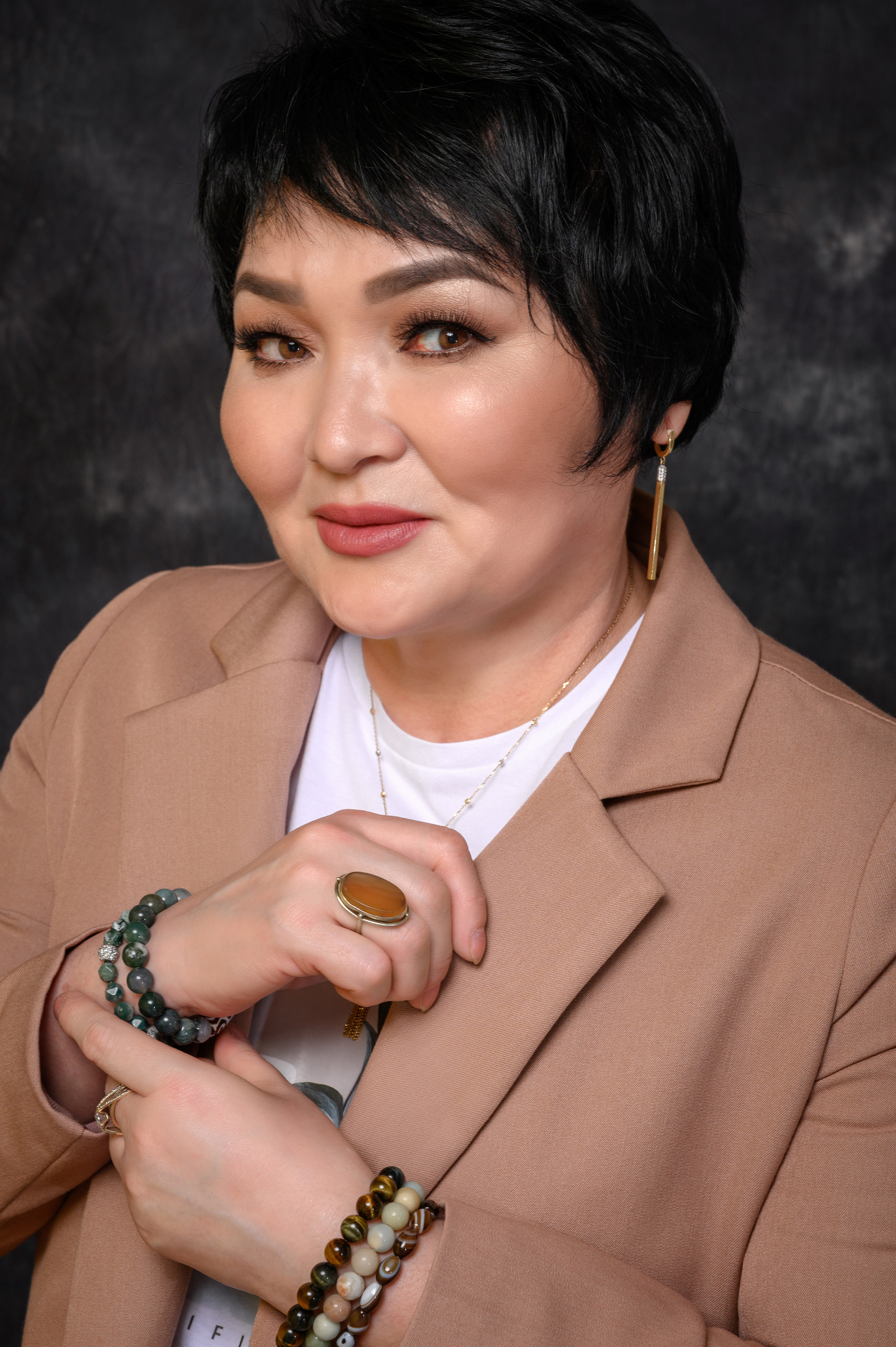 Портрет для мамы Зарины. Фотограф-дизайнер Лейла Кабди