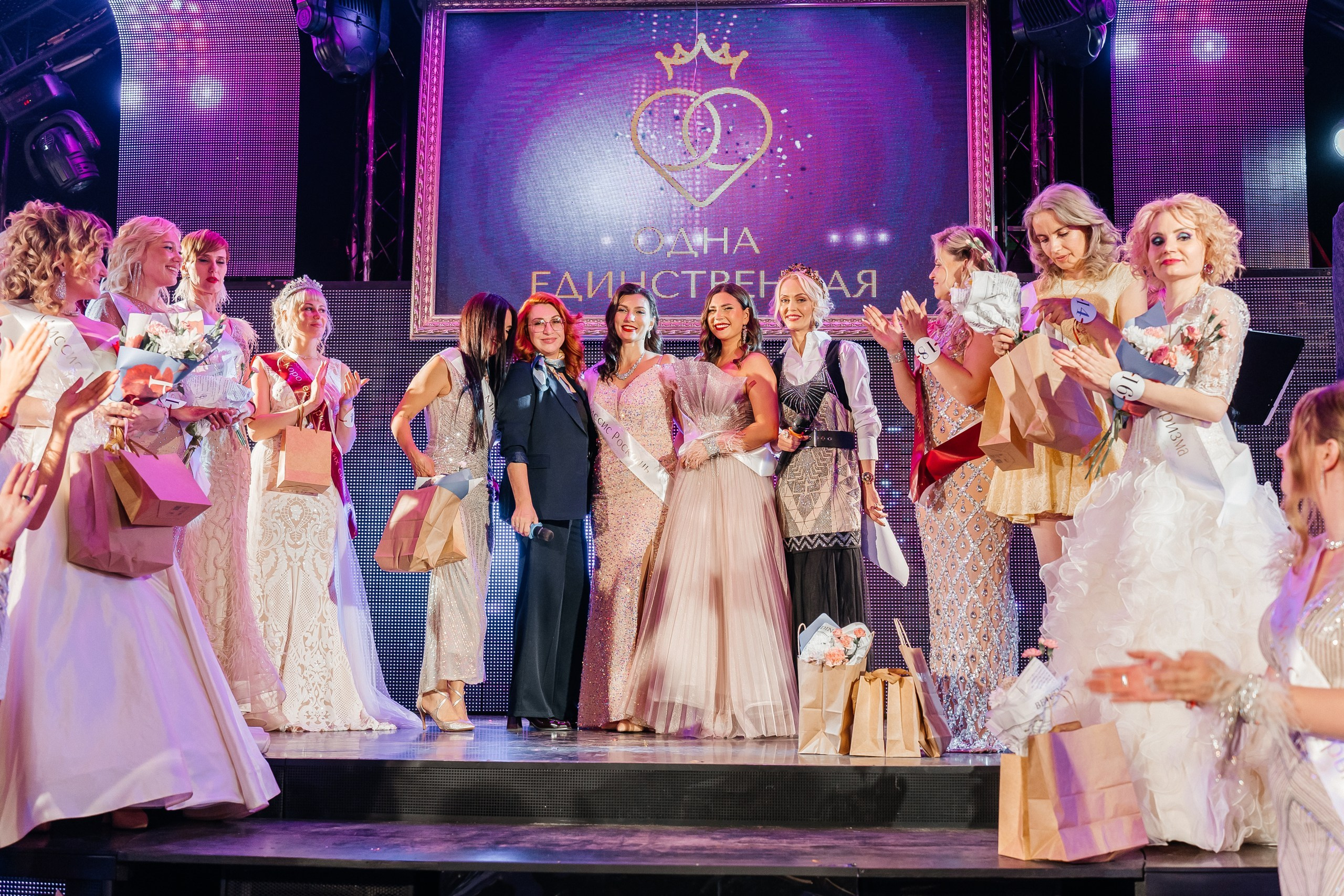 Одна единственная. Для тех, кто не ждёт удачи, а создаёт её. Каждая фотосессия — это твой момент, твой стиль, твой успех. 📸