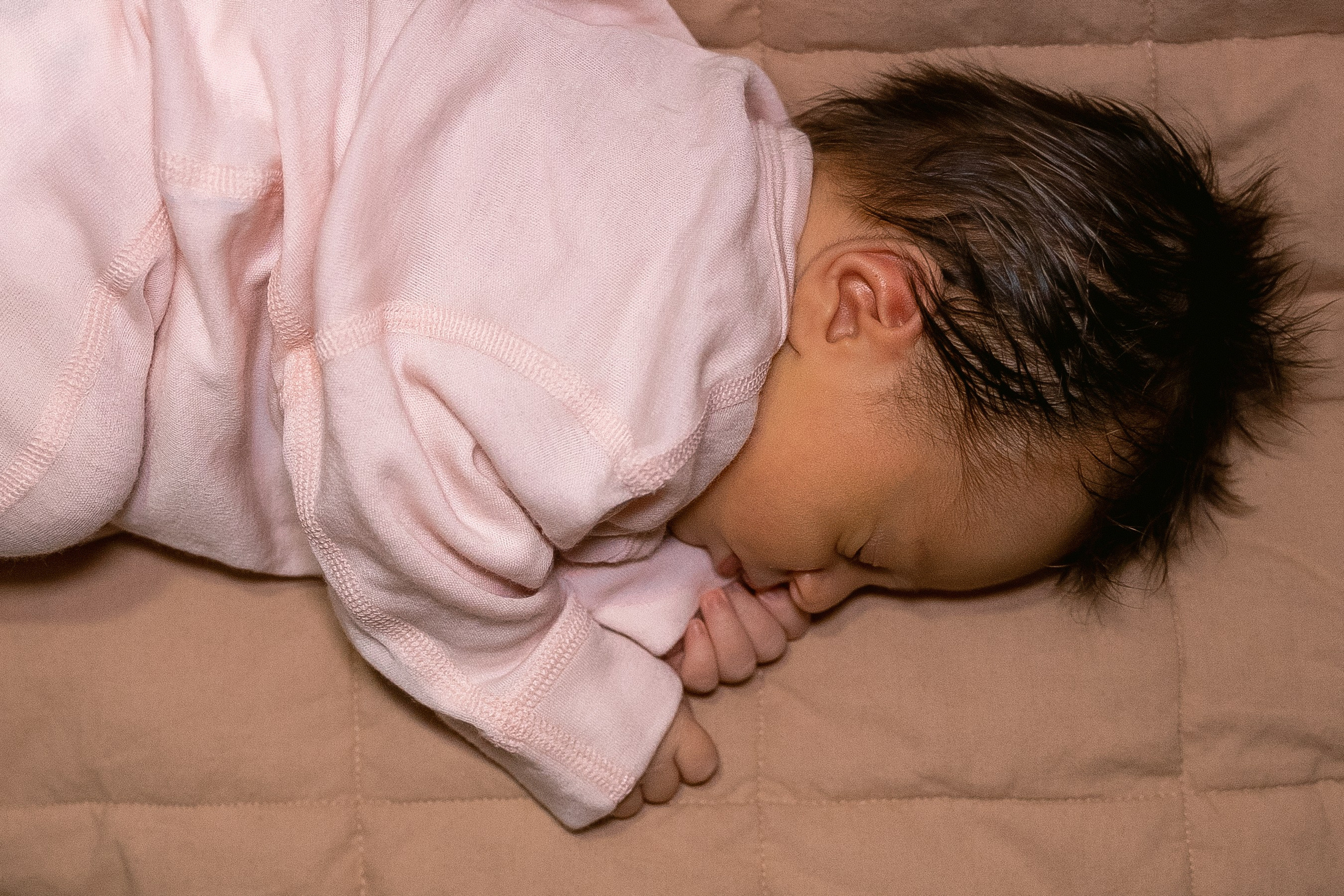 Счастье дома. Выписка из роддом при ГКБ № 29. Фотографы на роды в Москве. Фото и видео родов. Фотопроект «Продолжение рода»