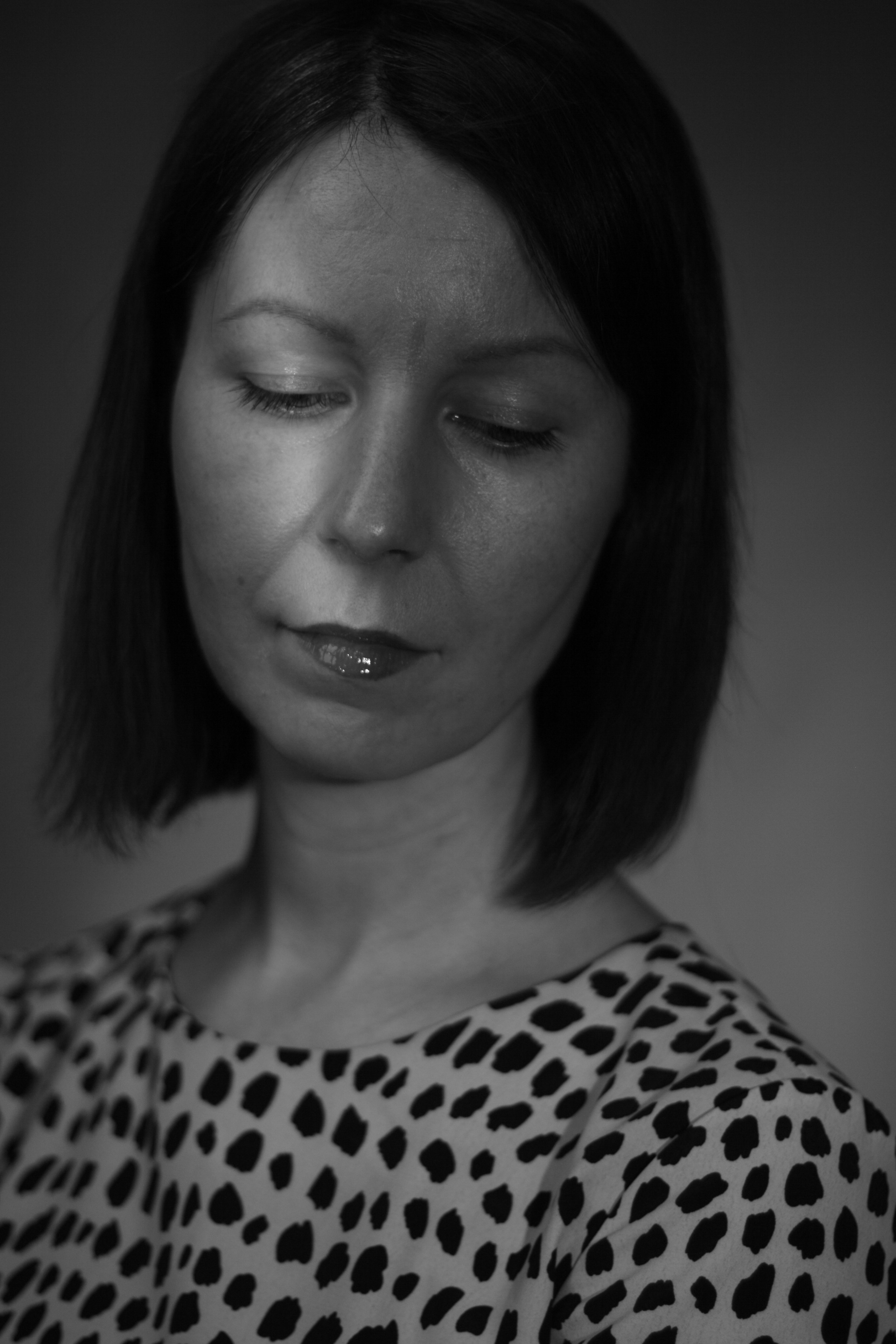 Катя — актриса театра и старого кино. Главная