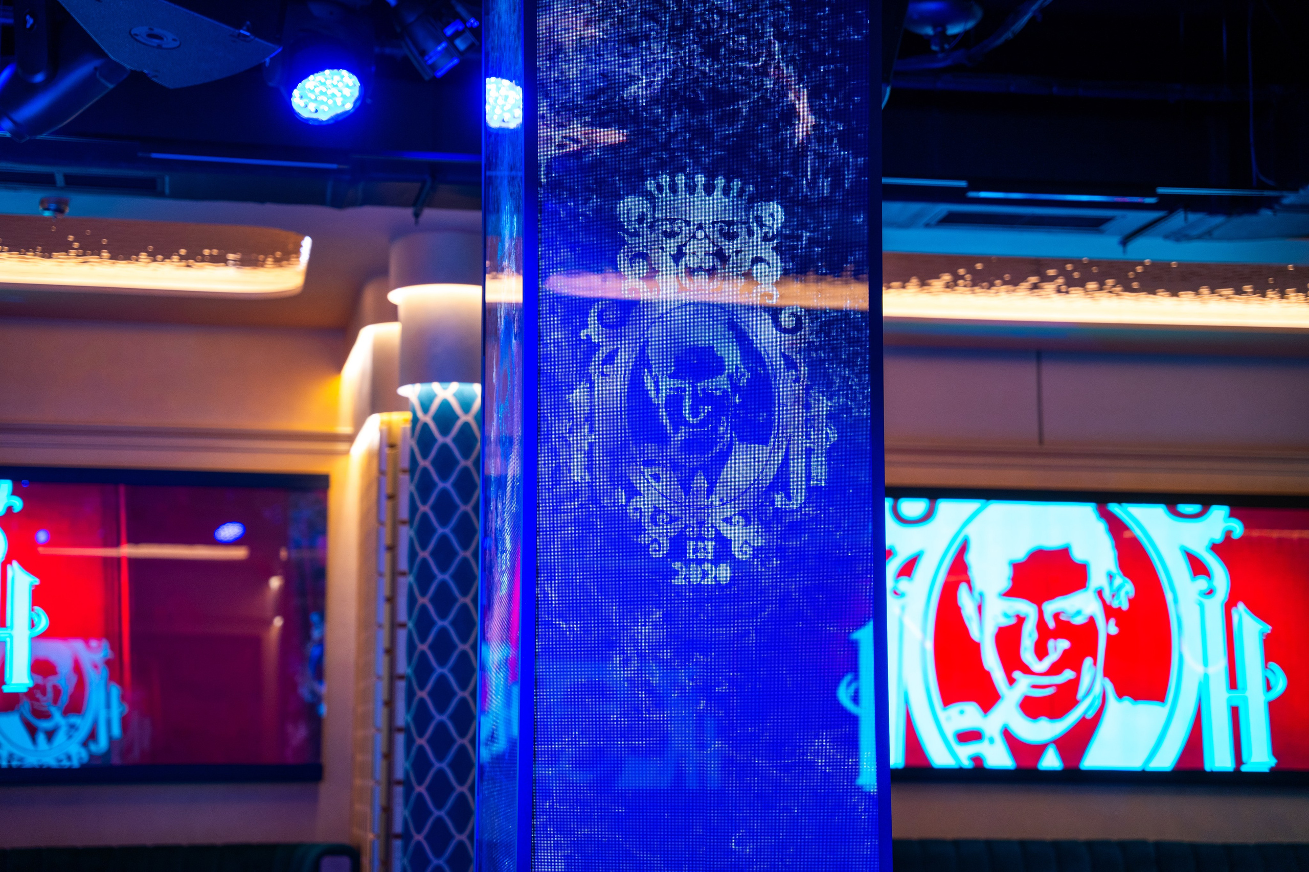 Фотосъемка интерьера стриптиз-клуба Hefner — элитный клуб Краснодара. Интерьерная фотосъемка клуба Hefner в Краснодаре — профессионально. Шедевры для Вас! Фотограф и Видеограф в Краснодаре Пахиев Руслан