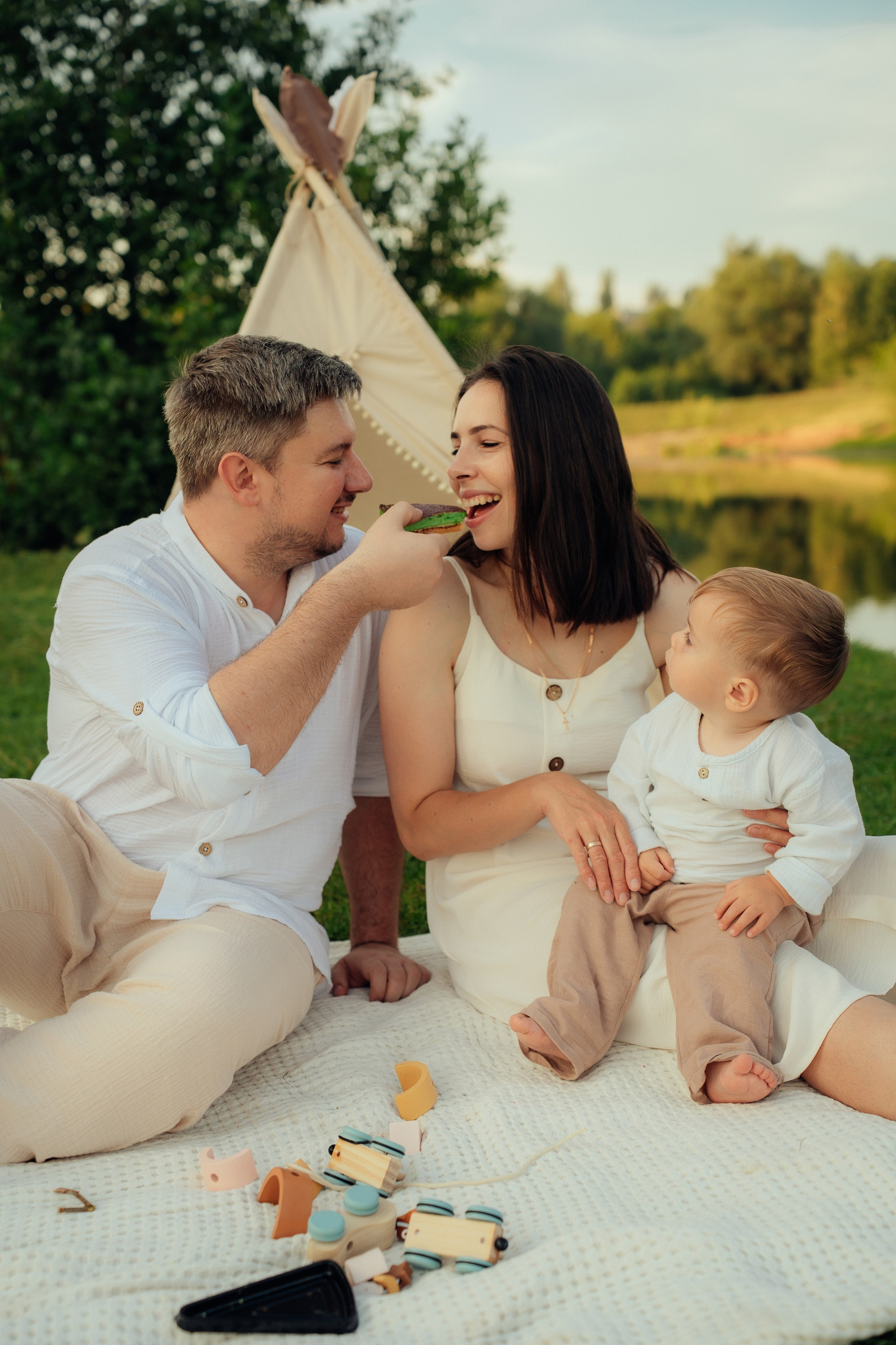 Леша, Юля и Ярослав. Семейный фотограф • Домашние съемки в Нижнем Новгороде
