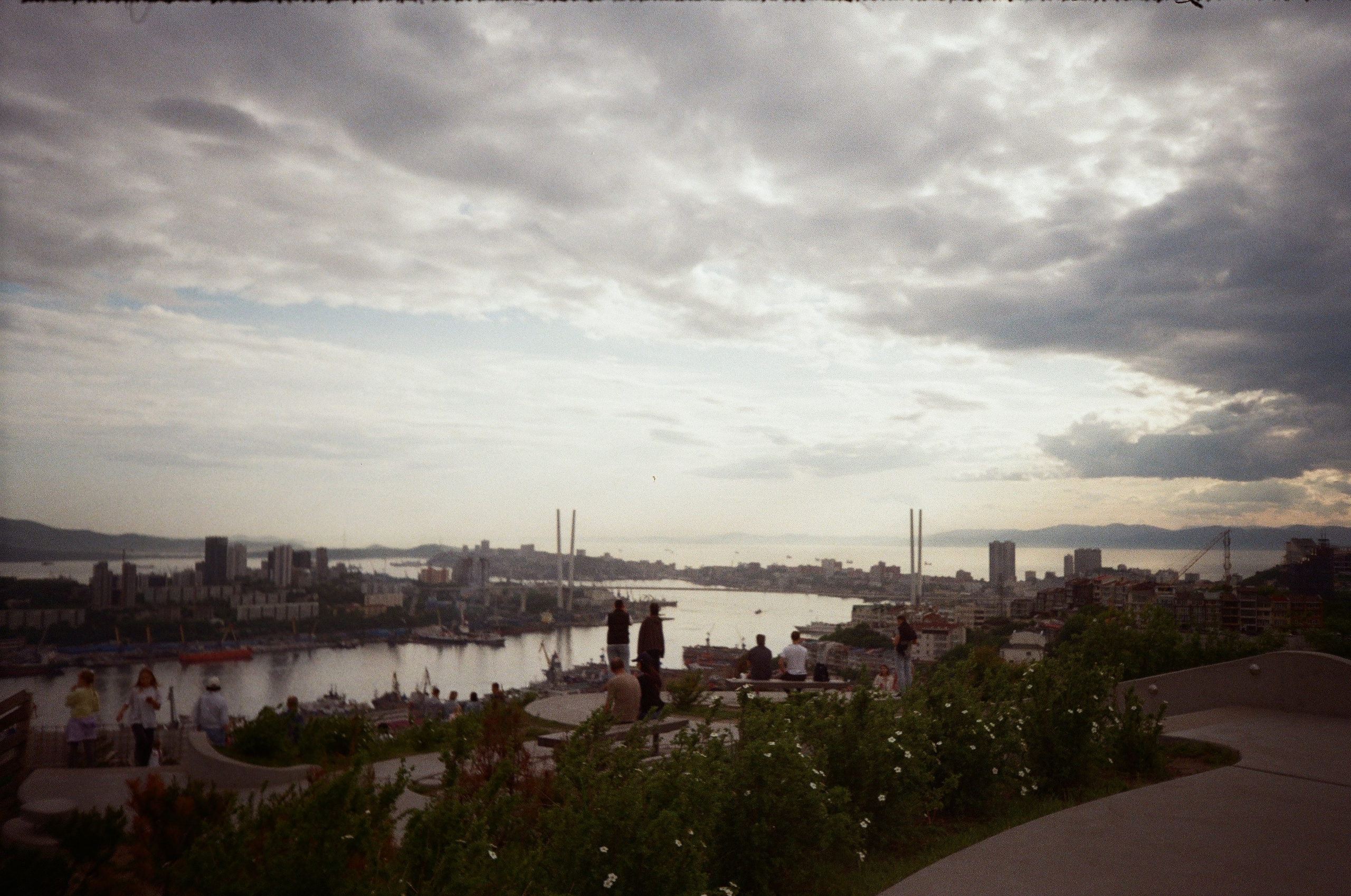 Плёнка весна-лето 2025. Ирина Чернова — портретный фотограф и маркетолог из Владивостока