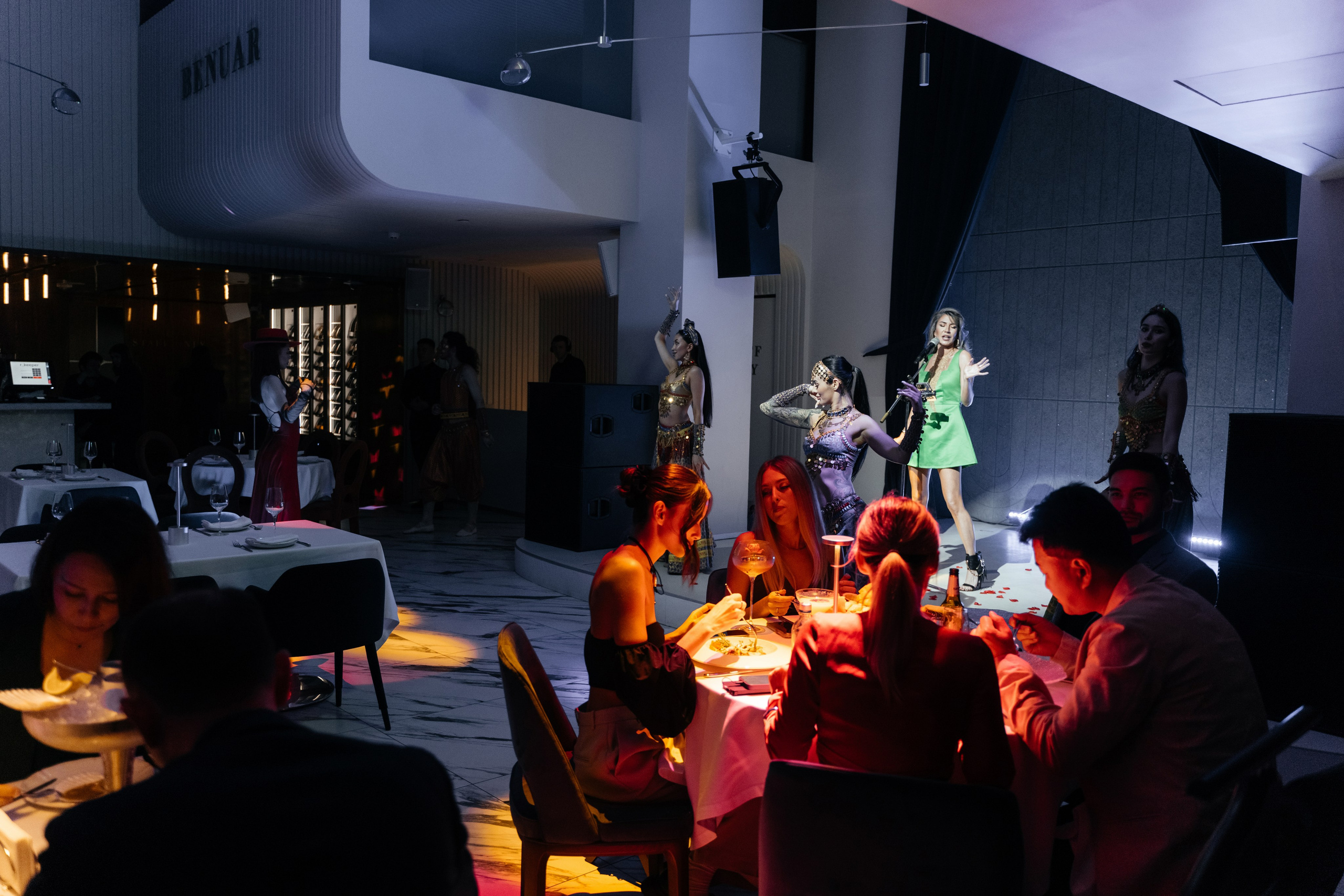 14 июня (пятница). BENUAR Restaurant