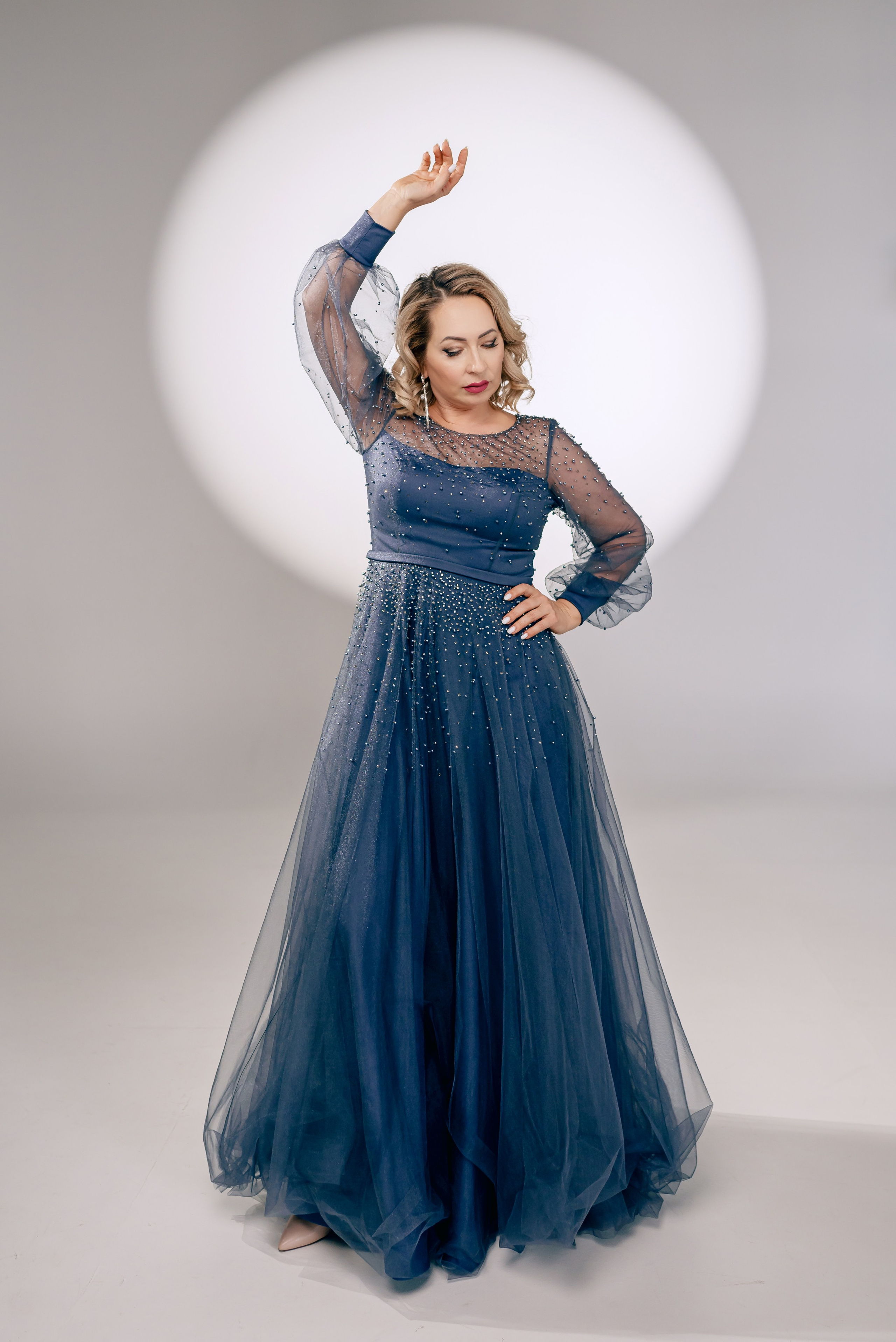 Фотосессия для магазина платьев. Фотограф Ким Наталья в Красноярске