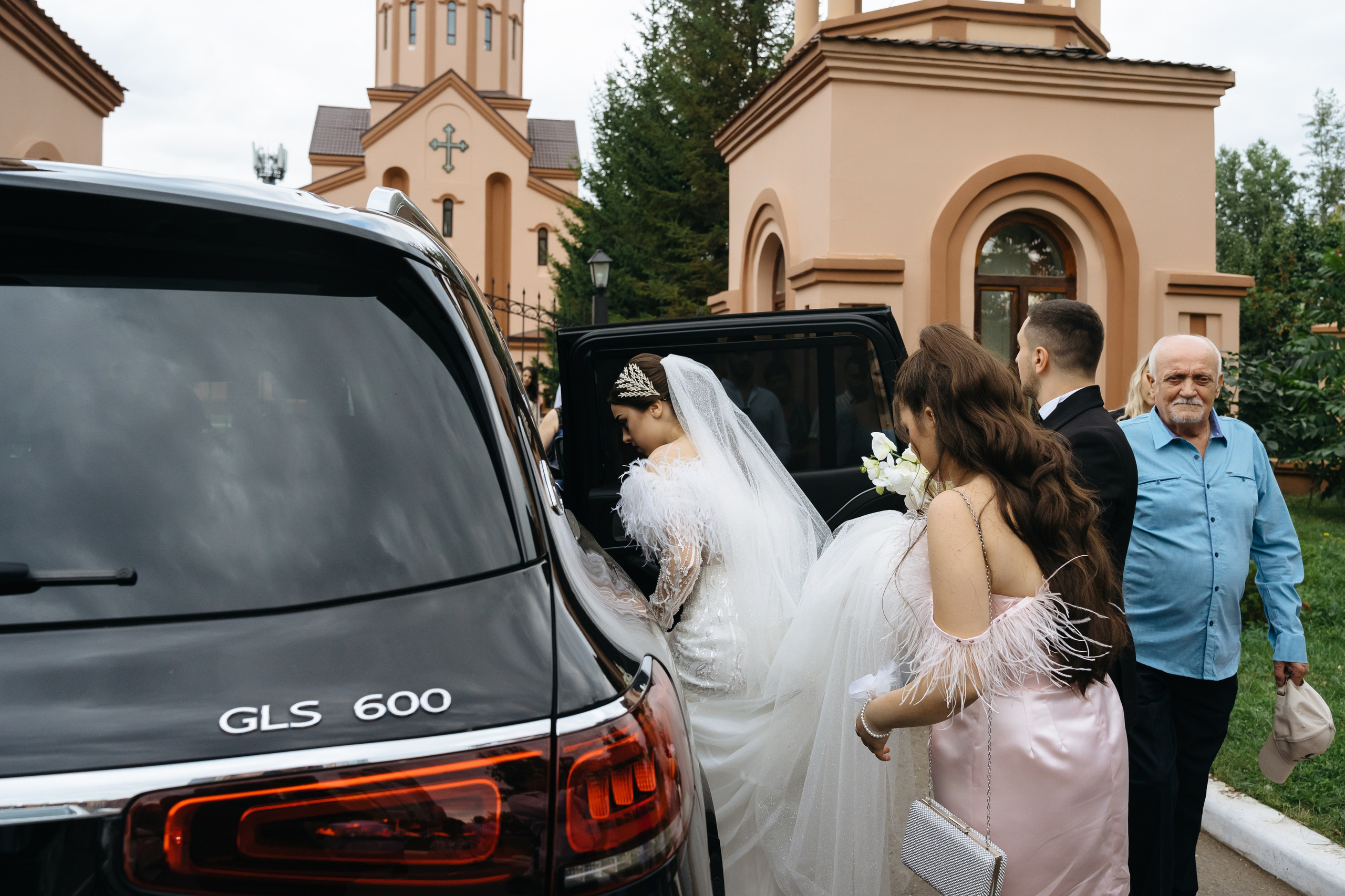 Карен и Сэда. Свадебный фотограф Красноярск Вязьминова Мария