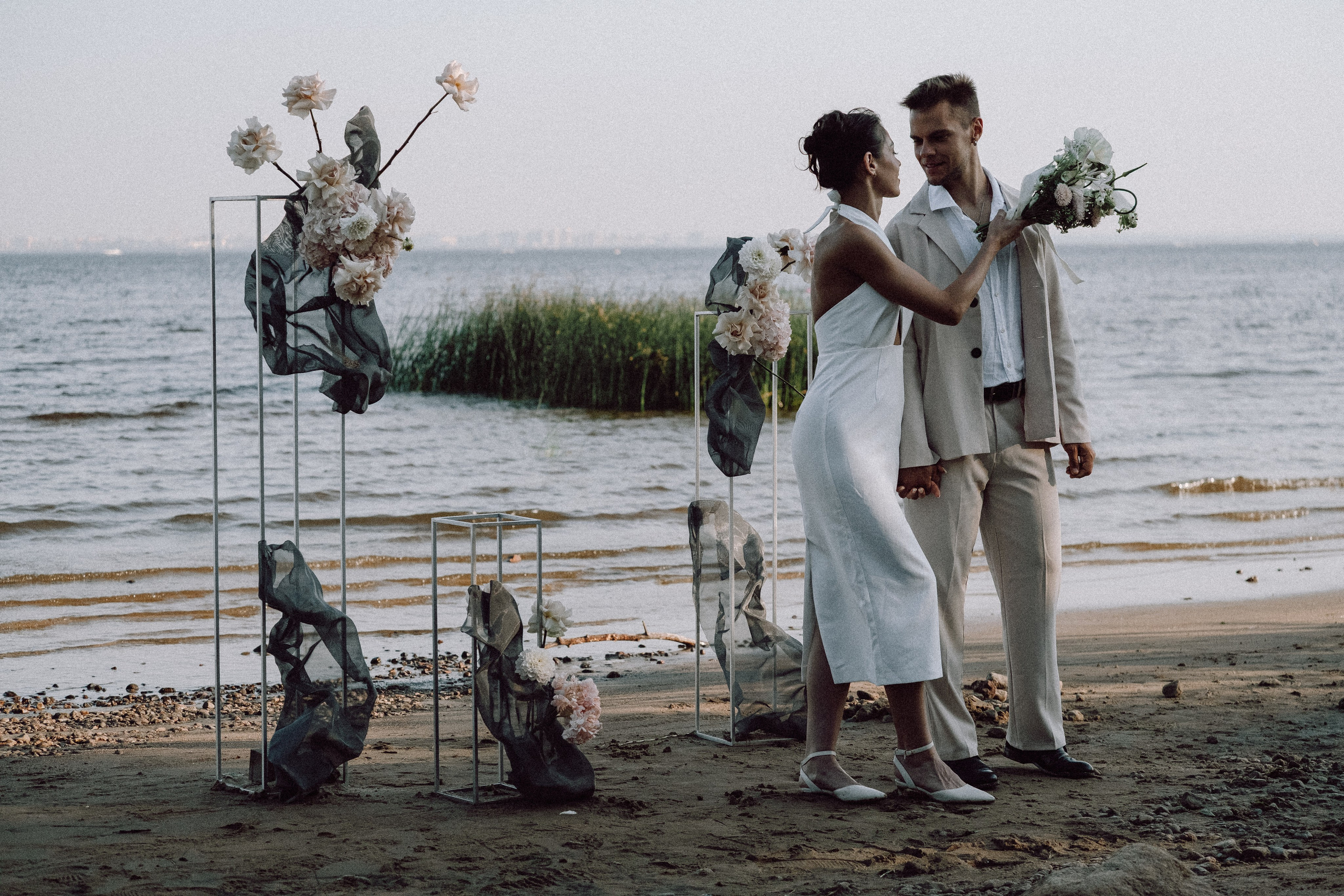 СВАДЕБНАЯ ФОТОСЕССИЯ ВЫЕЗДНОЙ ЦЕРЕМОНИИ (ФИНСКИЙ ЗАЛИВ). Профессиональный фотограф, Санкт-Петербург — Виктория Богомолова