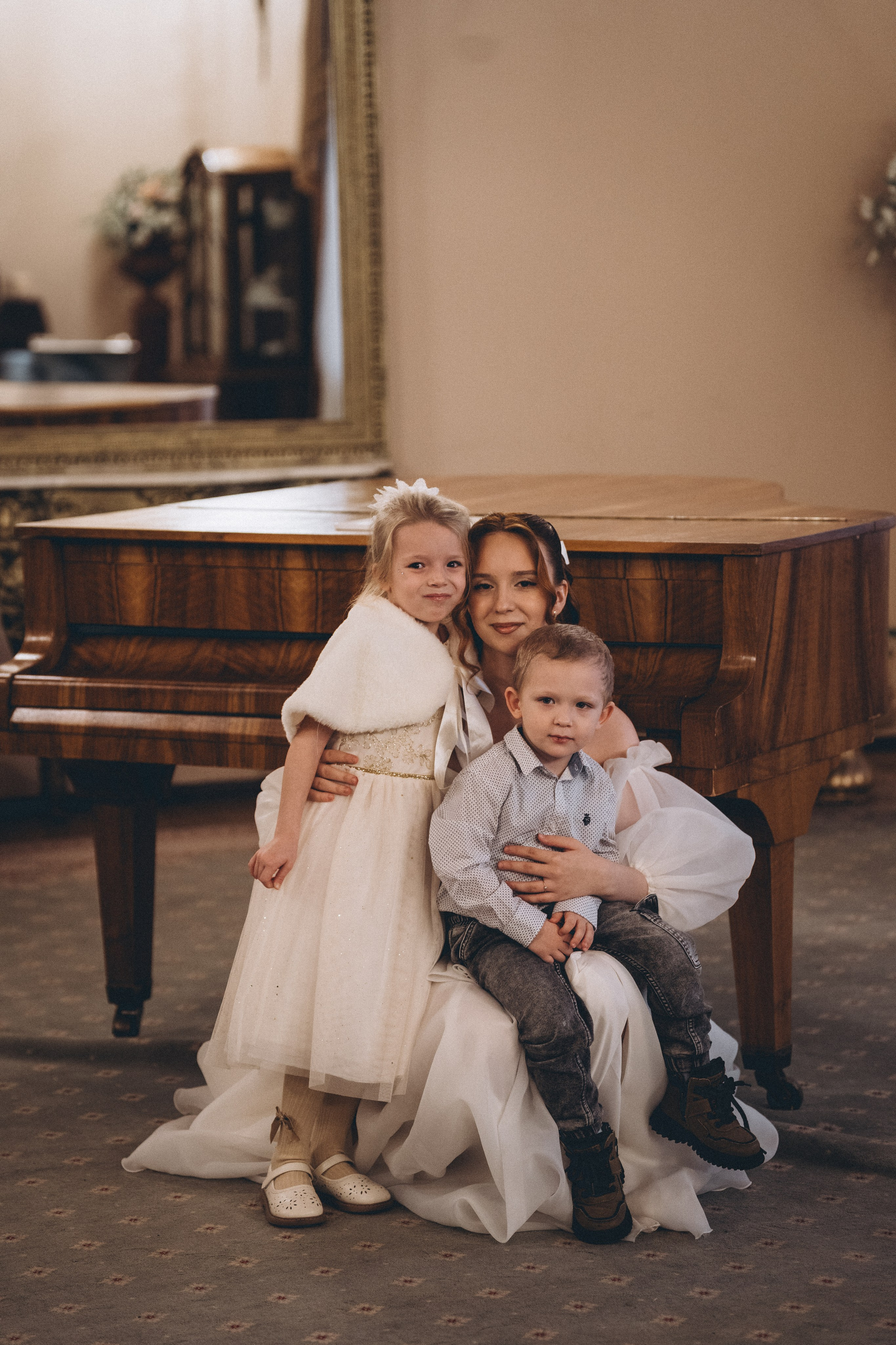 СВАДЕБНАЯ СЬЕМКА ВО ВТОРОМ ДВОРЦЕ С ГОСТЯМИ И ПРОГУЛКА В ТАВРИЧЕСКОМ САДУ. Профессиональный фотограф, Санкт-Петербург — Виктория Богомолова