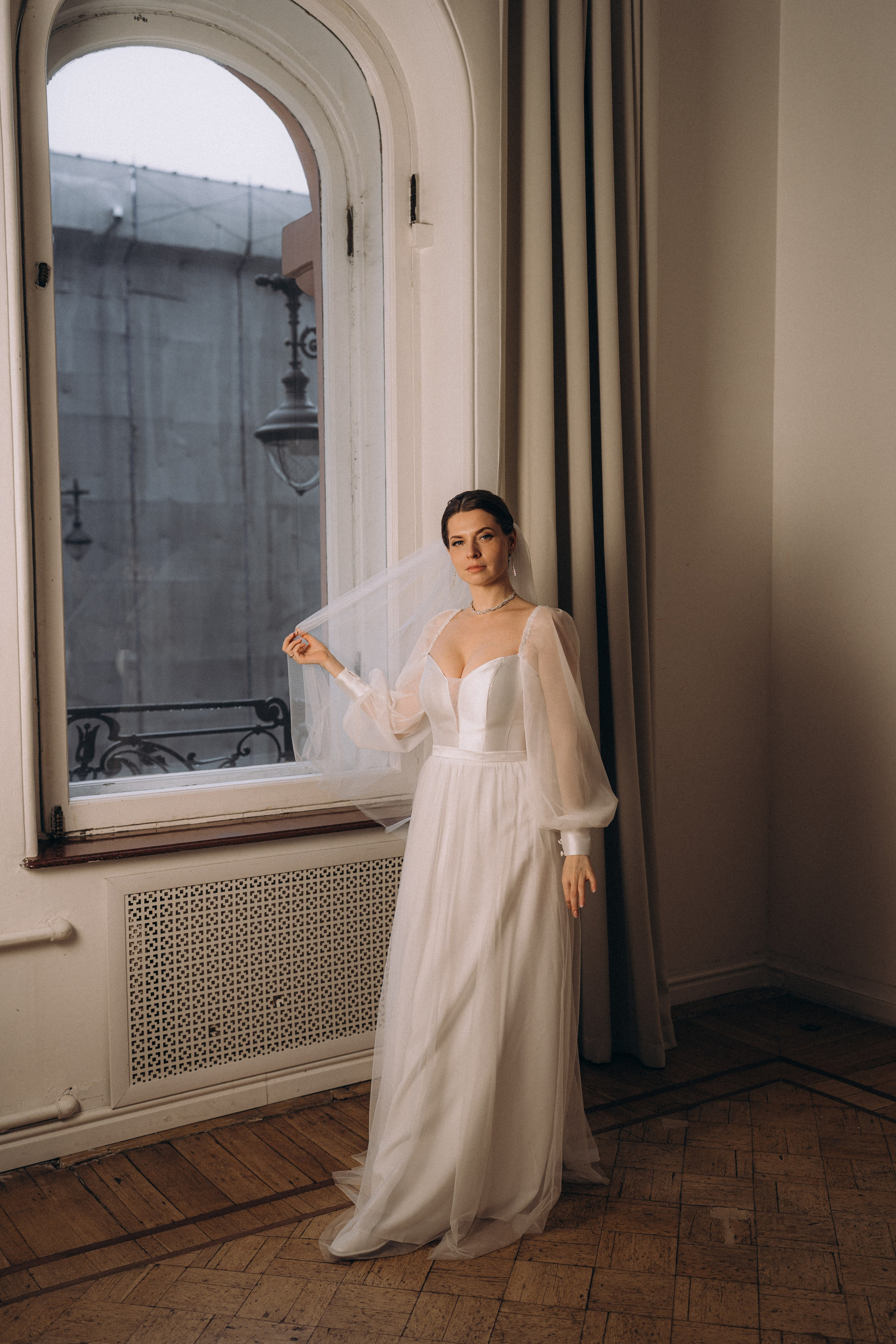 СВАДЕБНАЯ СЬЕМКА ВО ВТОРОМ ДВОРЦЕ (ДЕКАБРЬ) ТАКЖЕ СЬЕМКА В СТУДИИ НА ЧЕРНЫШЕВСКОЙ. Профессиональный фотограф, Санкт-Петербург — Виктория Богомолова