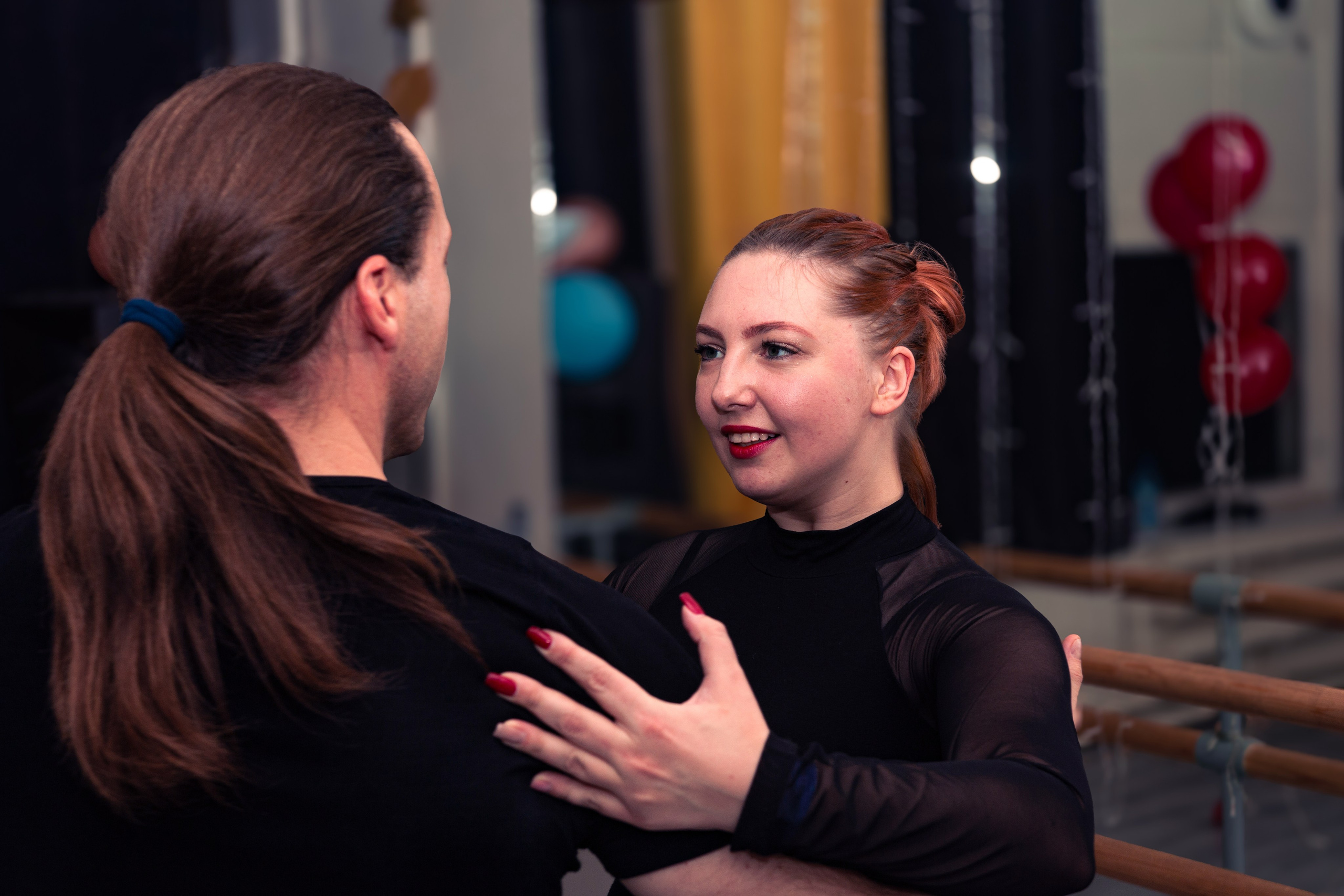 Dance cafe вечеринка