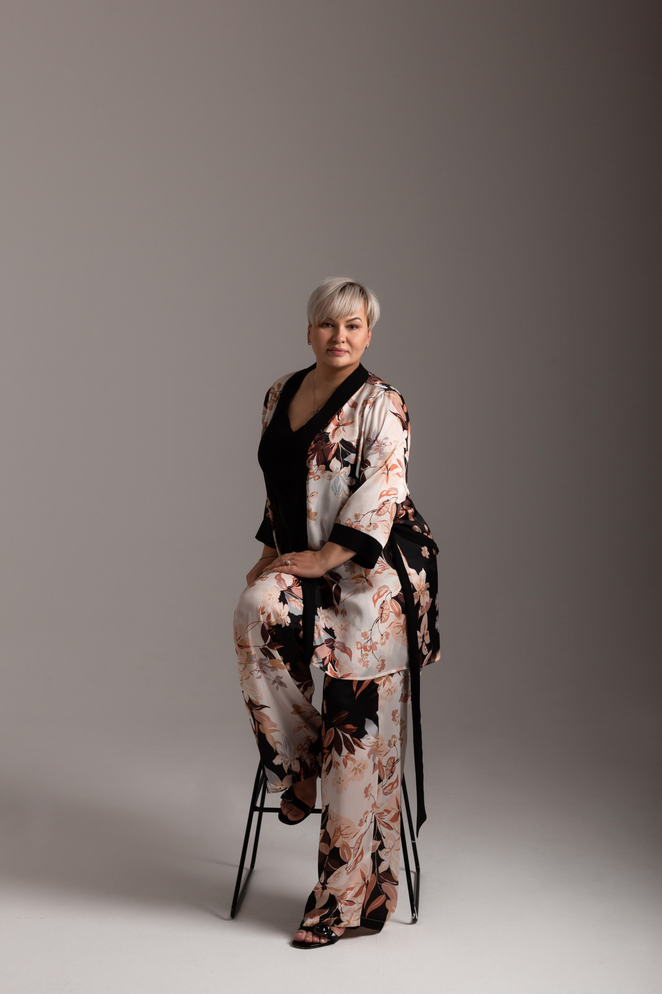 ELENA. Real Estate Consultant