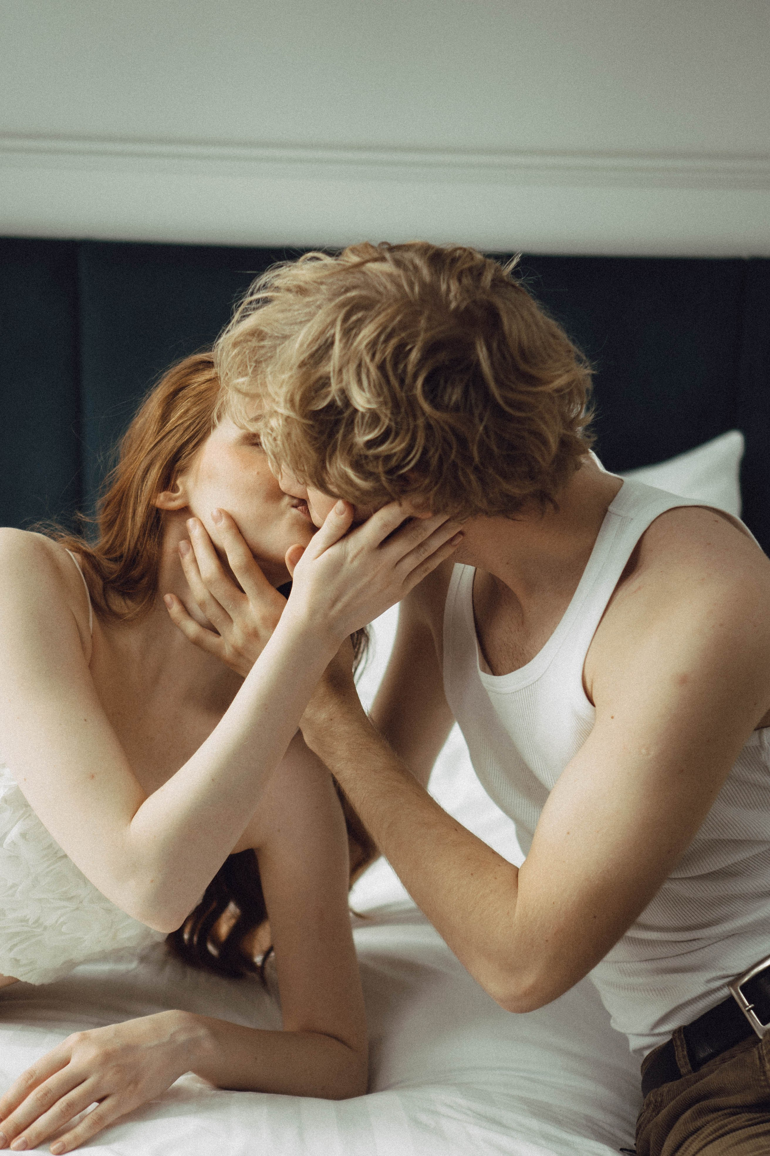 СВАДЕБНАЯ СЬЕМКА В ОТЕЛЕ. СБОРЫ ЖЕНИХА И НЕВЕСТЫ И ТАКЖЕ ТОР И ПОДГОТОВКА К ПРОГУЛКЕ. Профессиональный фотограф, Санкт-Петербург — Виктория Богомолова