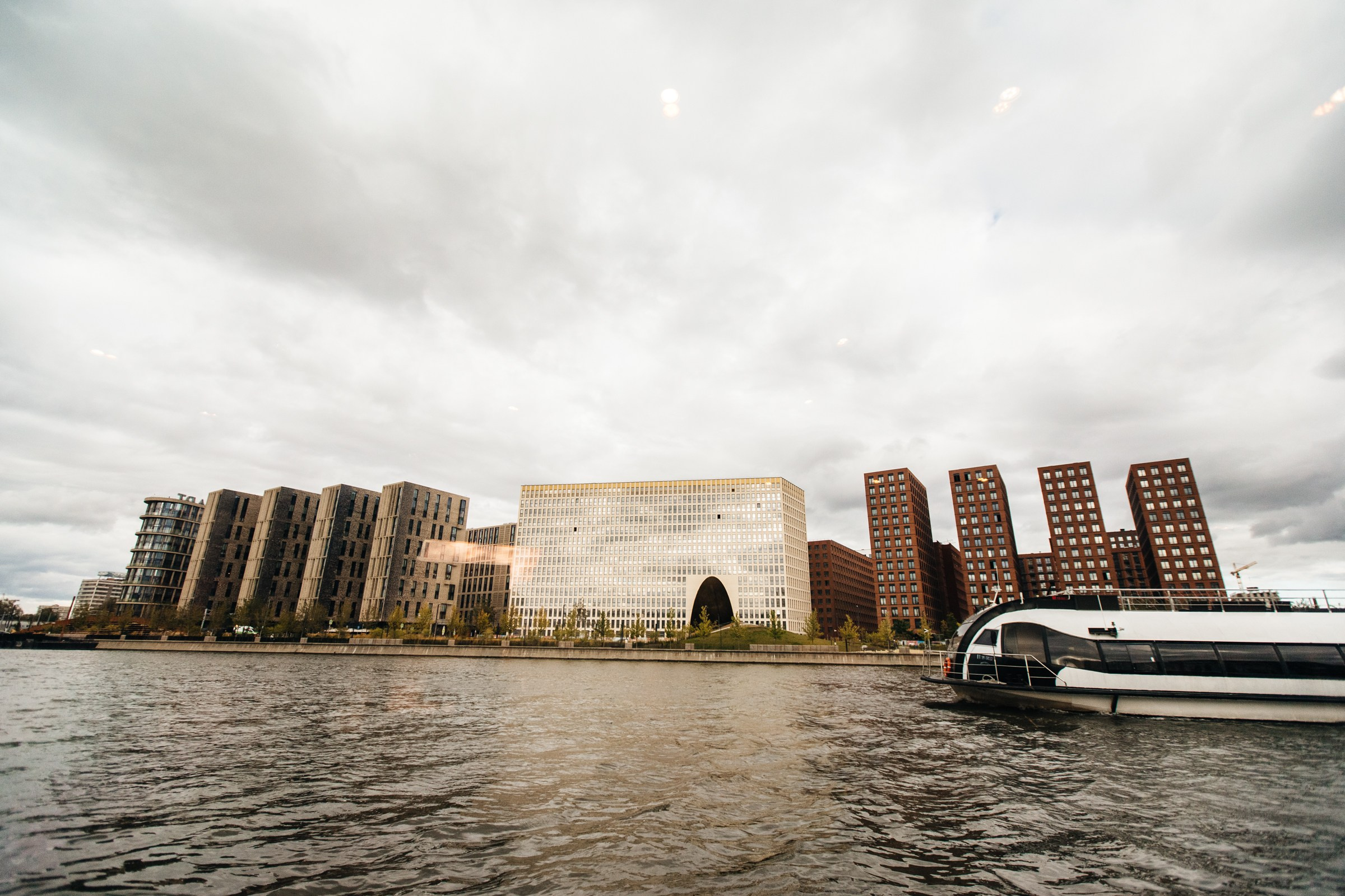 Корпоратив на теплоходе. Женский и репортажный фотограф Москва Натали Смирнова