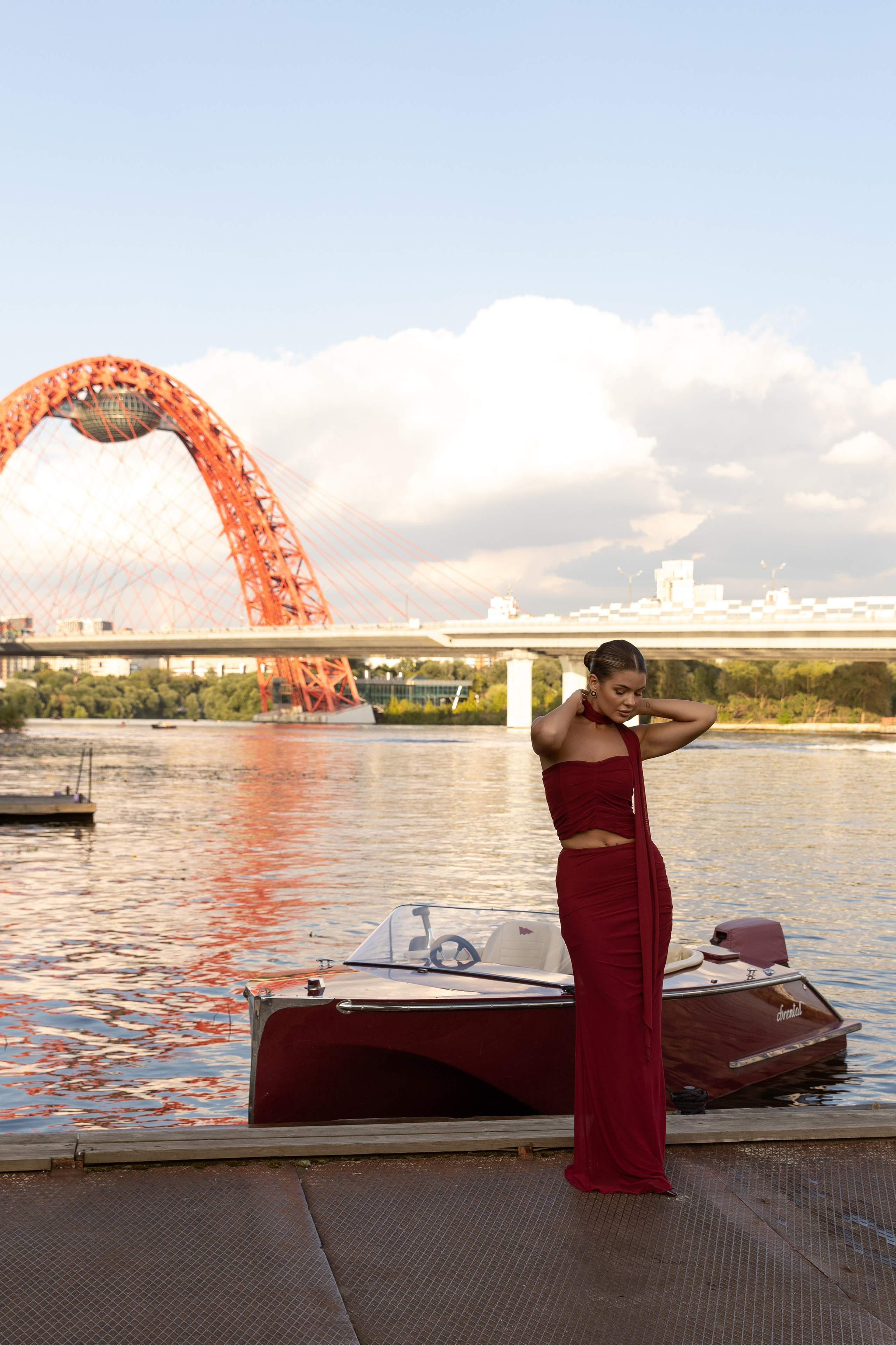 Съемка на катере. Фотограф индивидуальных женских портретов и LOVEstory в Москве