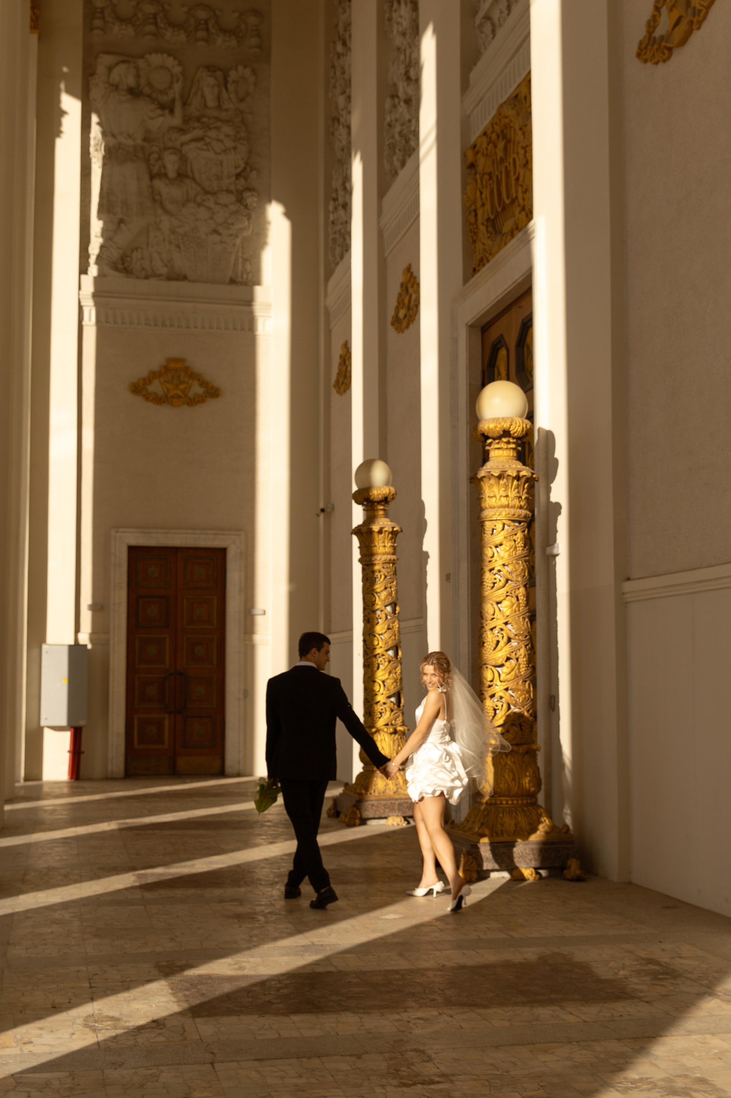 Прогулка на ВДНХ. Фотограф индивидуальных женских портретов и LOVEstory в Москве