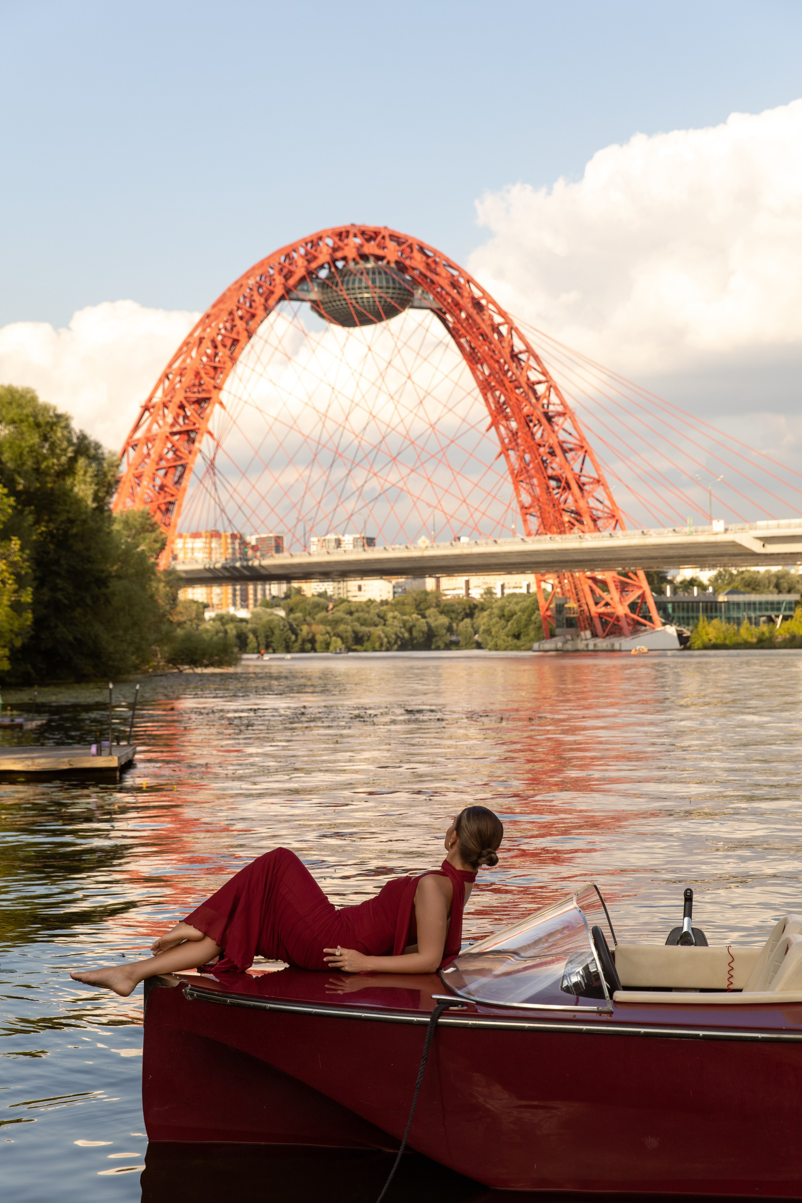 Съемка на катере. Фотограф индивидуальных женских портретов и LOVEstory в Москве