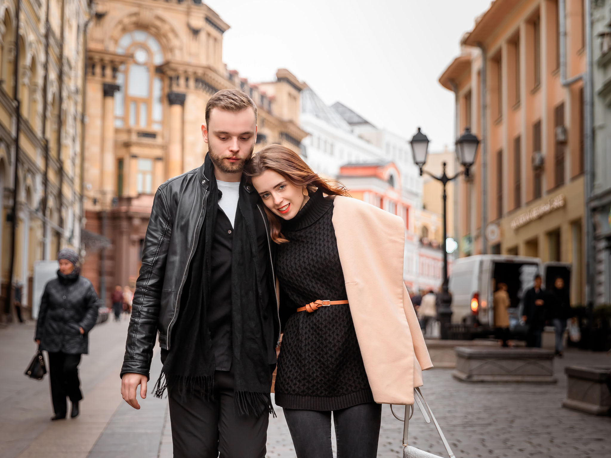 Городская прогулка для Кати и Свята. Профессиональный фотограф в Москве Оксана Богданец