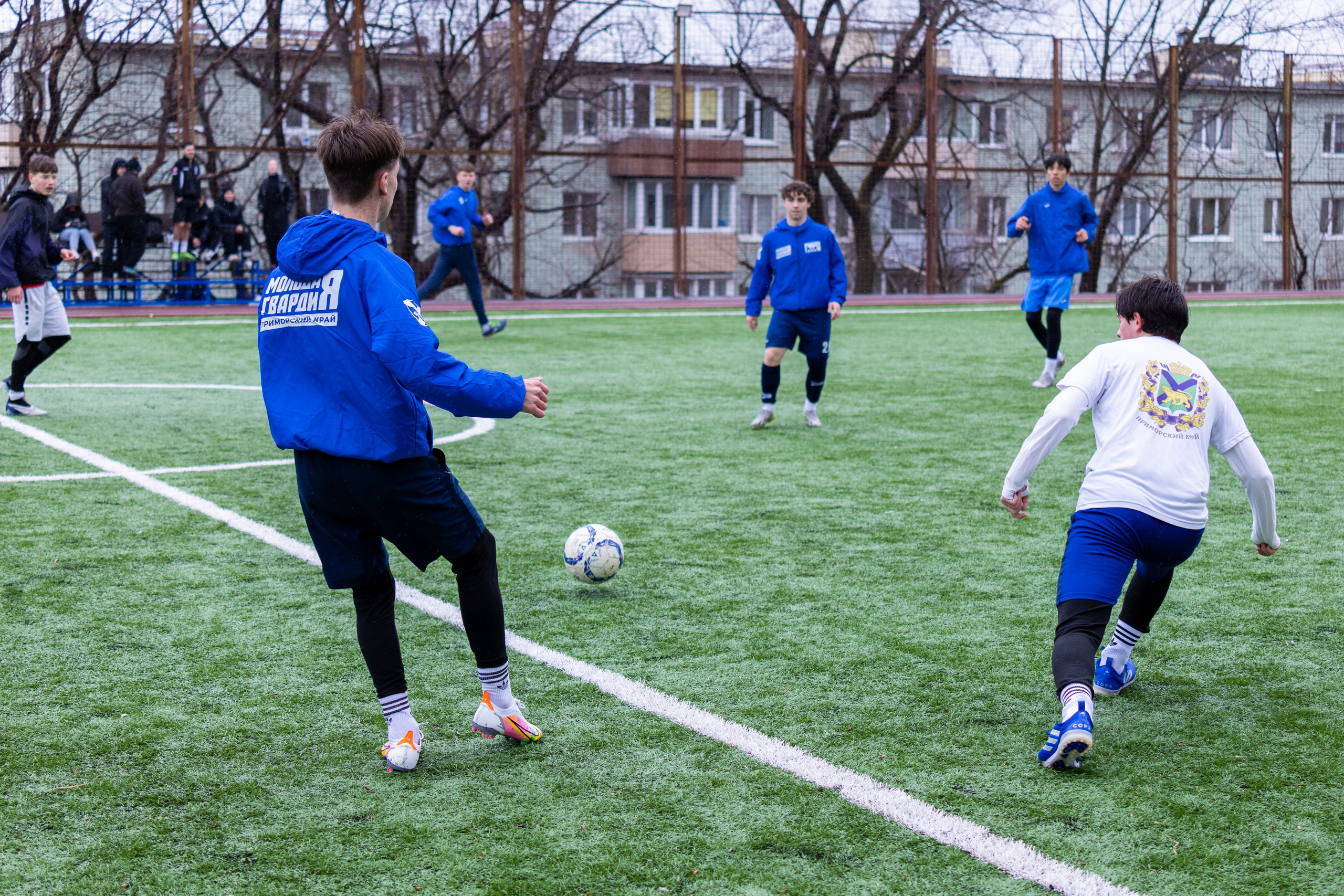 Товарищеский матч по футболу между ФК «Молодая Гвардия» и ФК «Культура». Олег Катакинов| Репортажный фотограф в городе у моря (Владивосток)