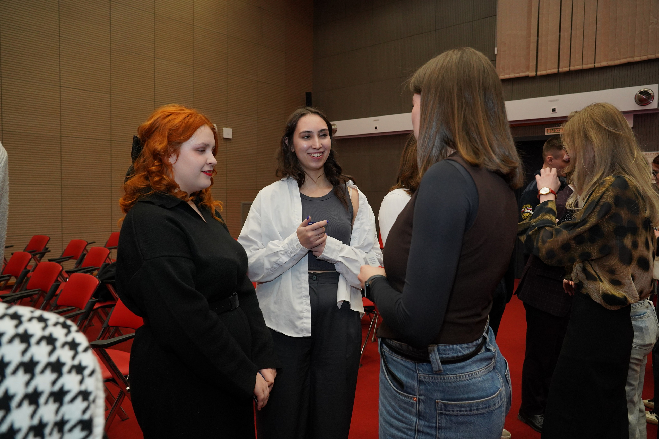 Фотограф на официальном мероприятии