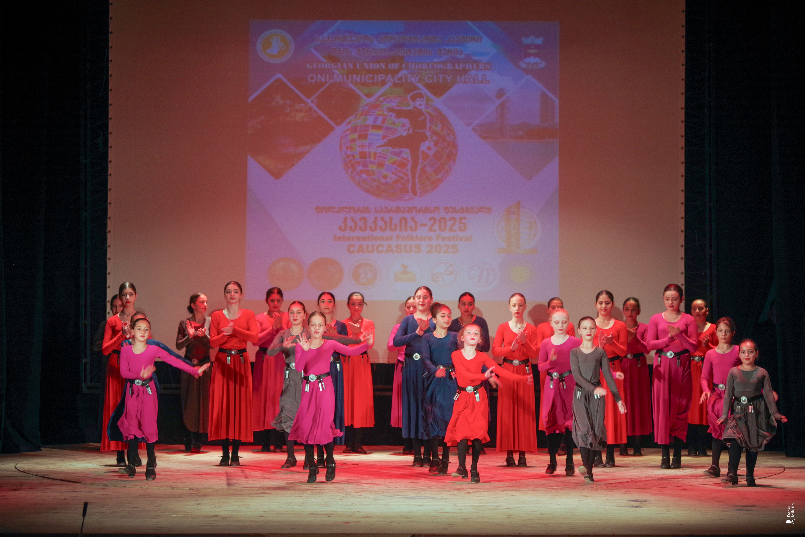 Танцы в прекрасном Они. Портретный фотограф Денис Милютин