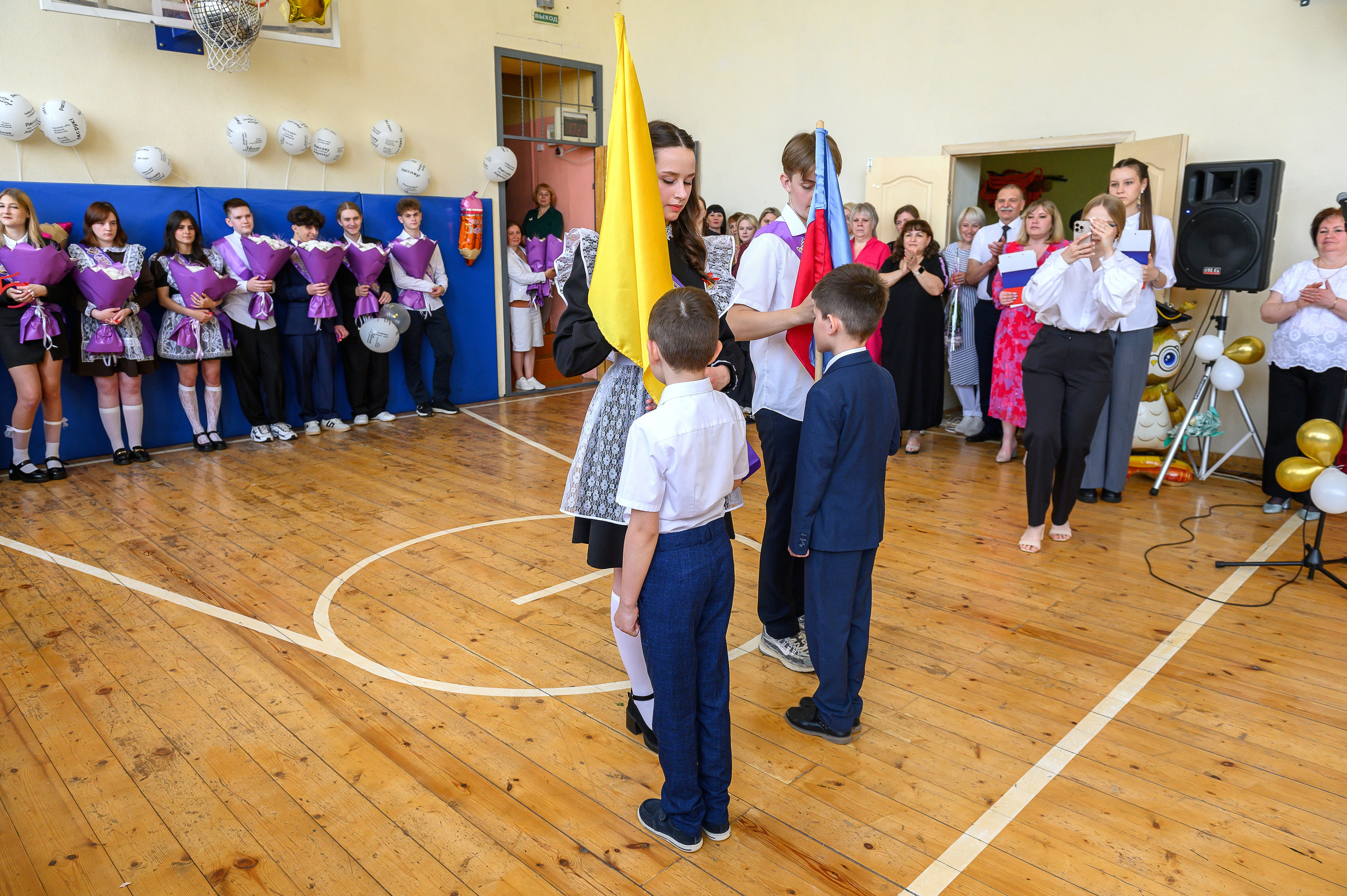 Последний звонок 2025. Фотограф Галина Лисанова, г. Брянск