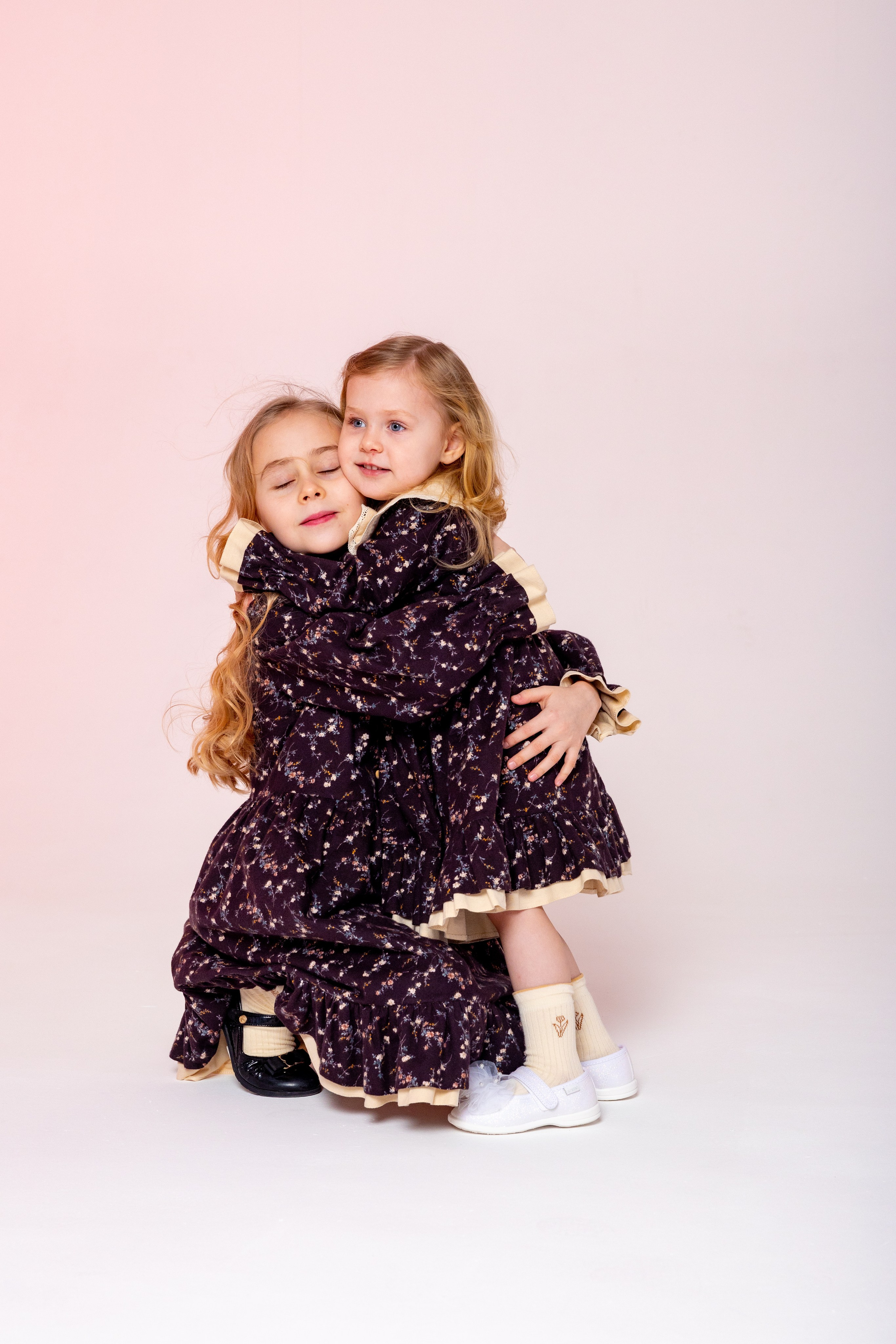 Сестры. Дарья Бухреева — фотограф, видеограф и фототерапевт. Москва и мир